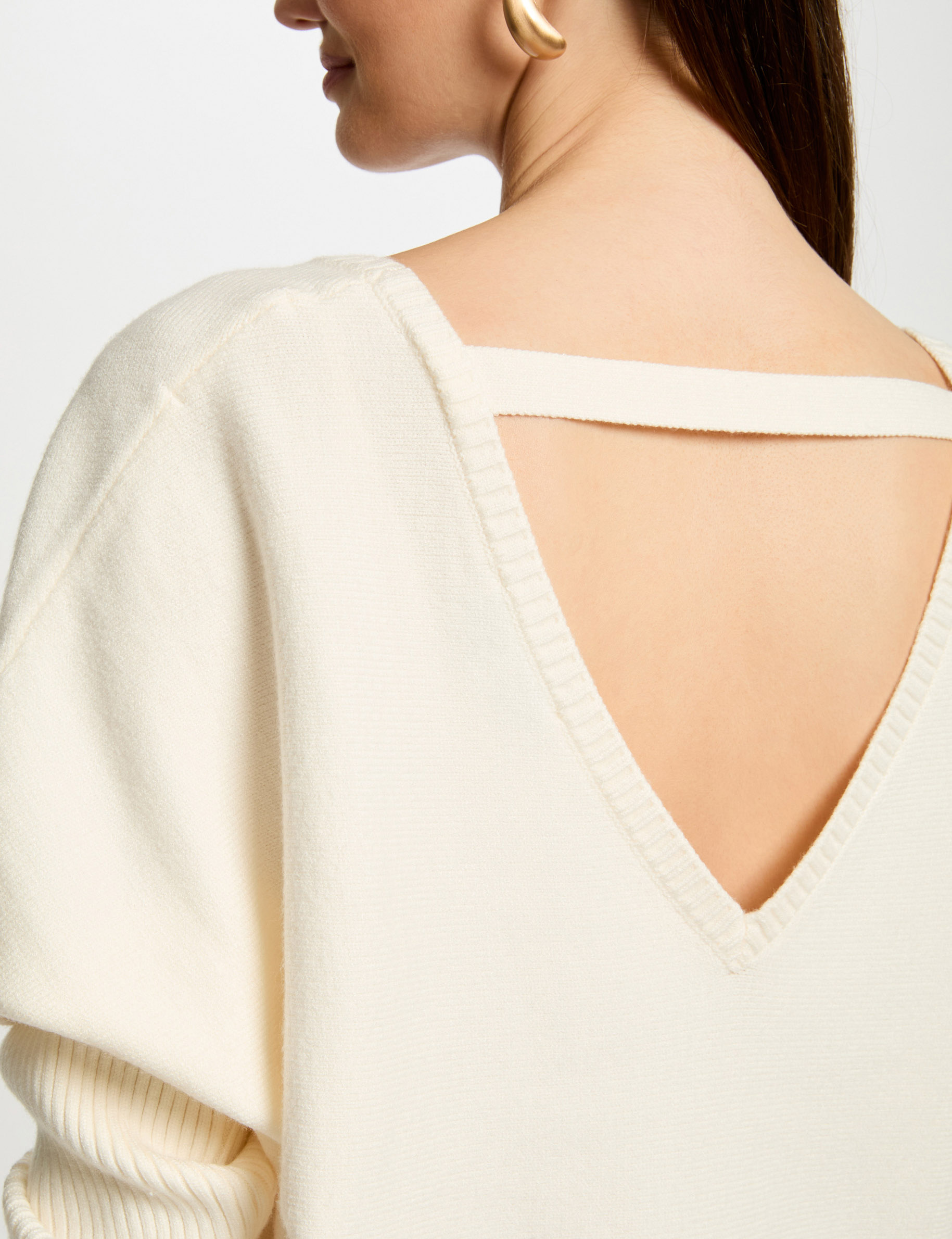 pull col rond dos en v ivoire femme Pull col rond dos en V ivoire femme
