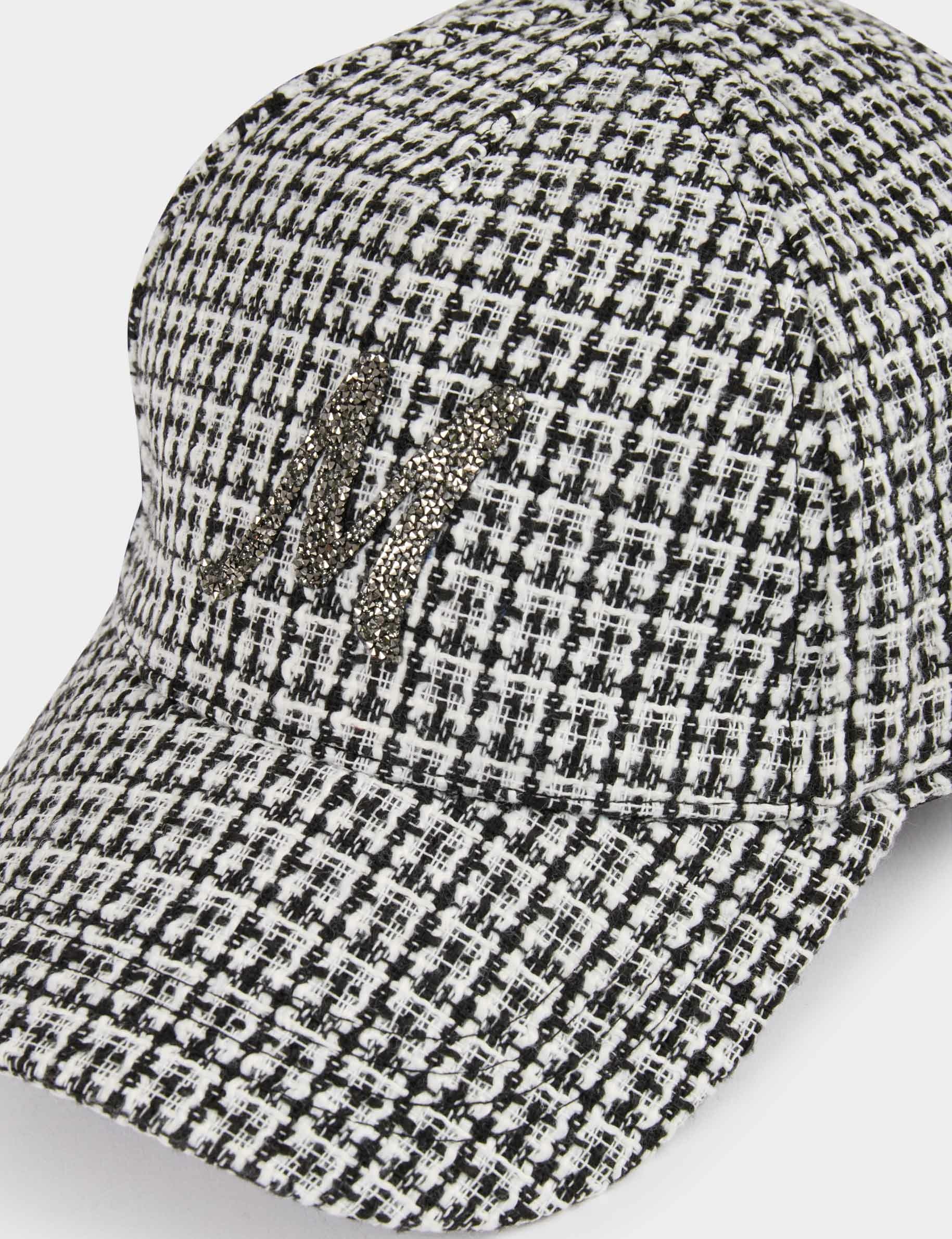tweed pet met strassletter m helder wit vrouw Tweed pet met strassletter M helder wit vrouw