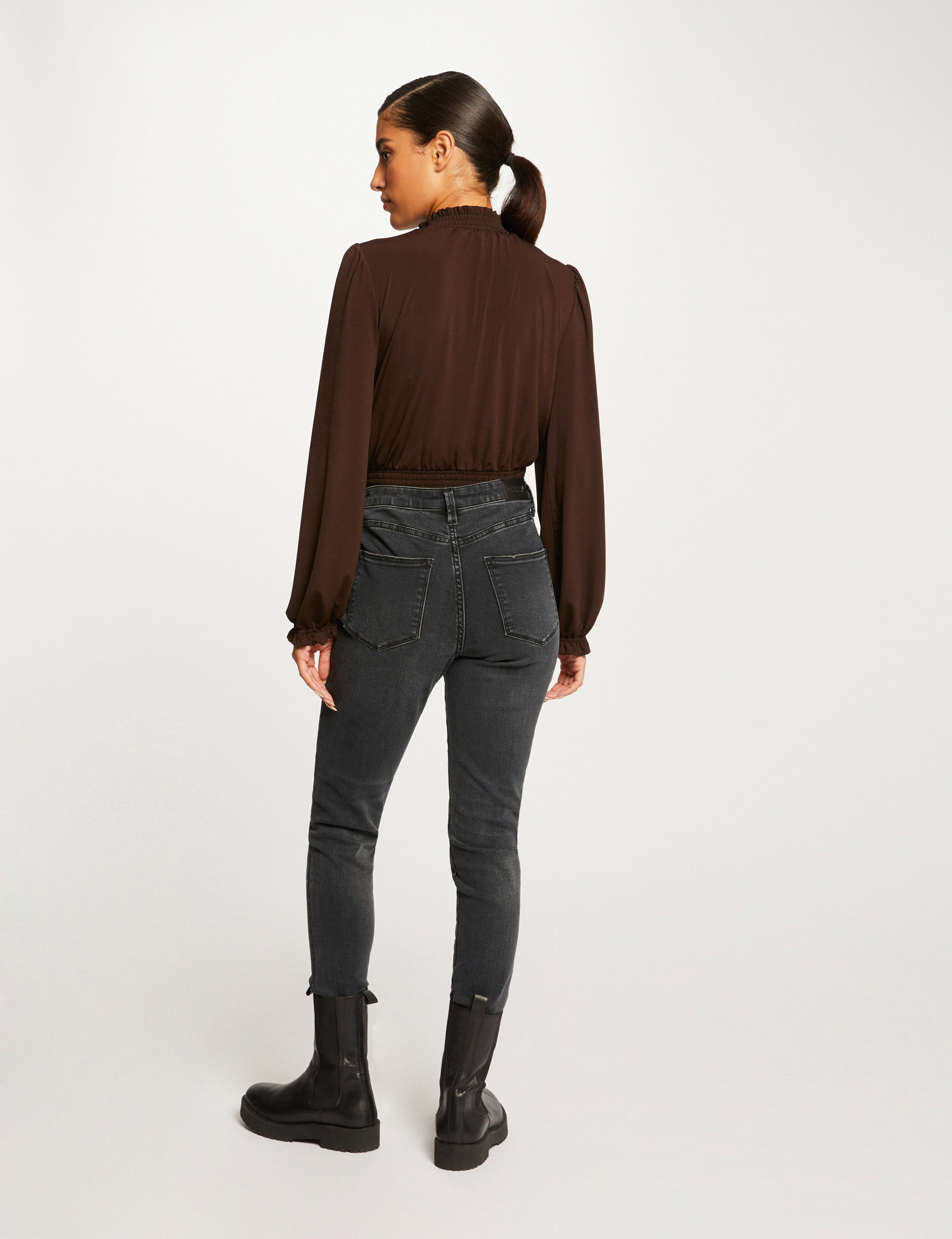 t shirt lange mouwen en opstaande kraag bruin vrouw T-shirt lange mouwen en opstaande kraag bruin vrouw