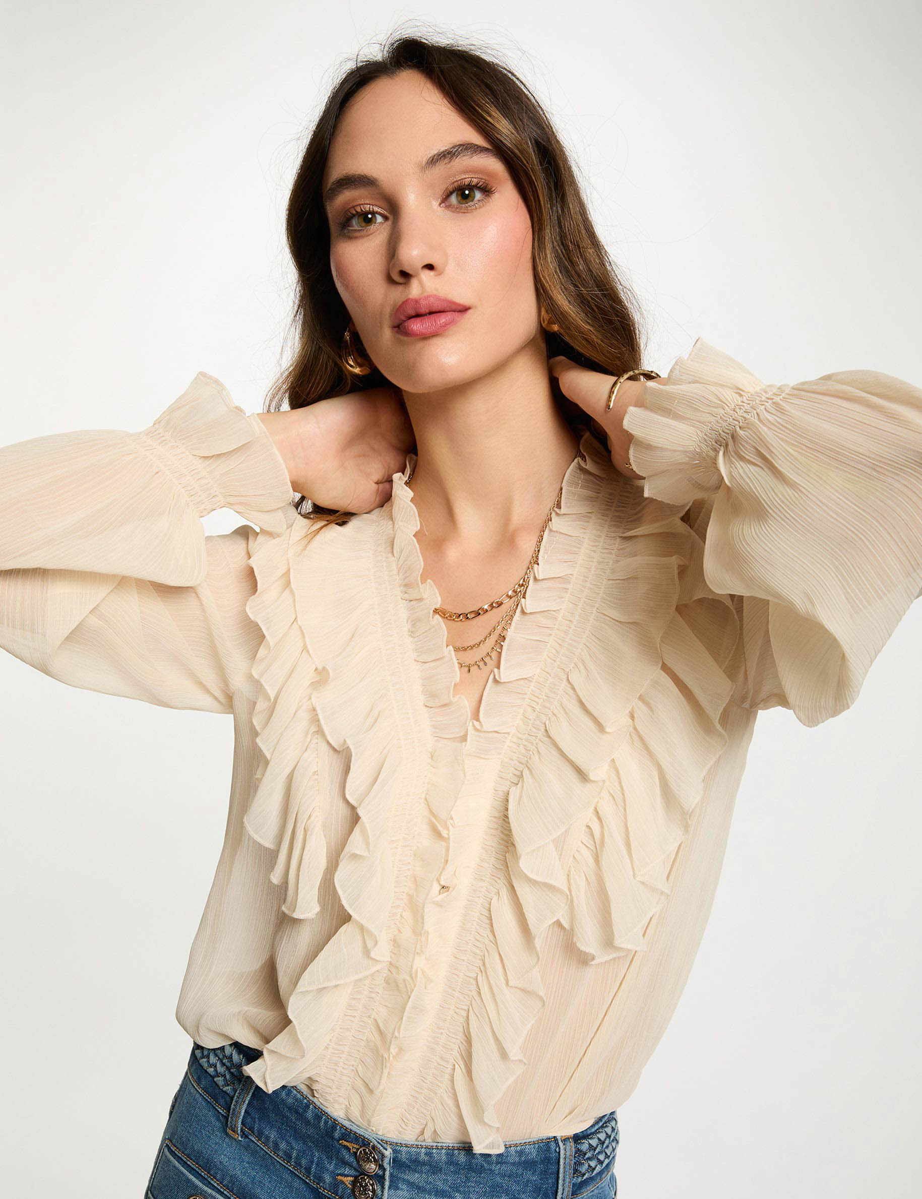 vloeiende blouse met v hals creme vrouw Vloeiende blouse met V-hals creme vrouw