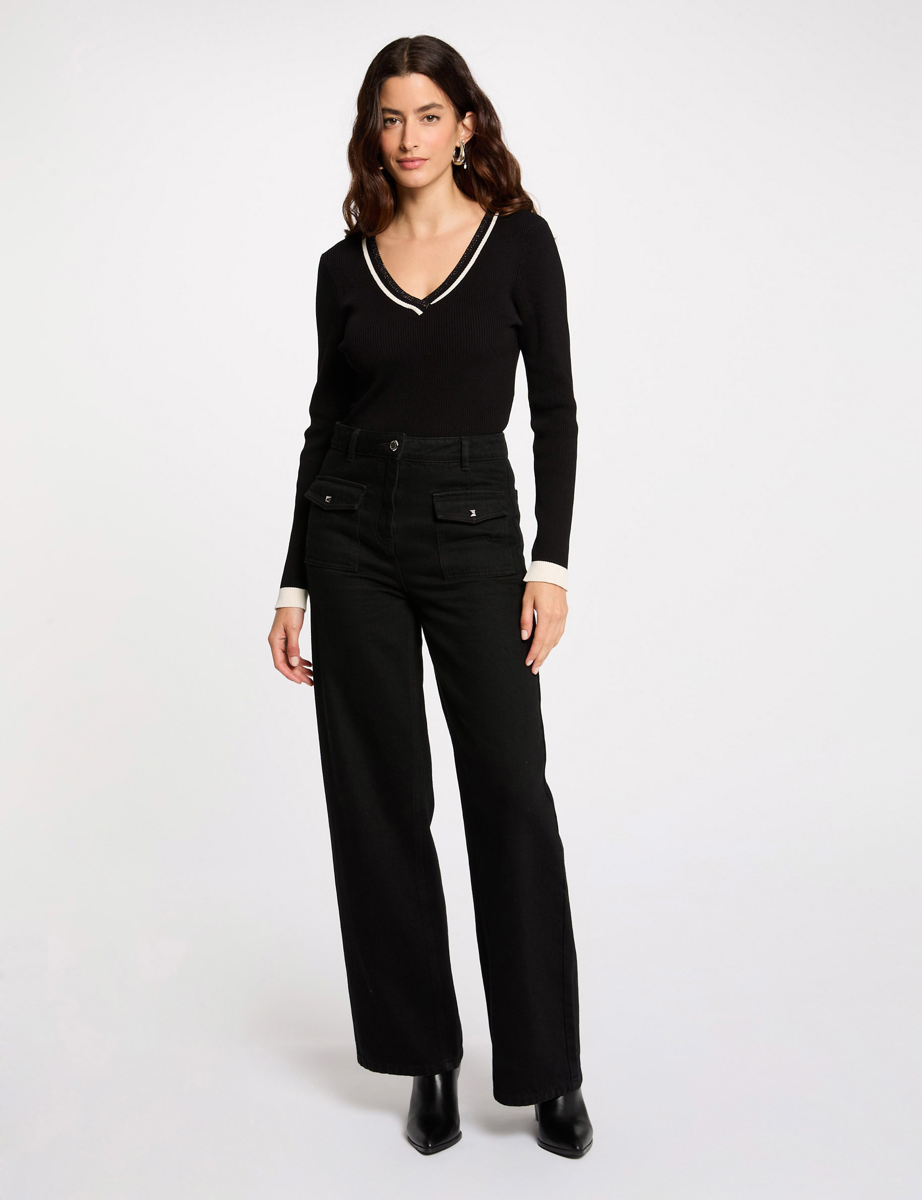 Pull manches longues col en V noir femme