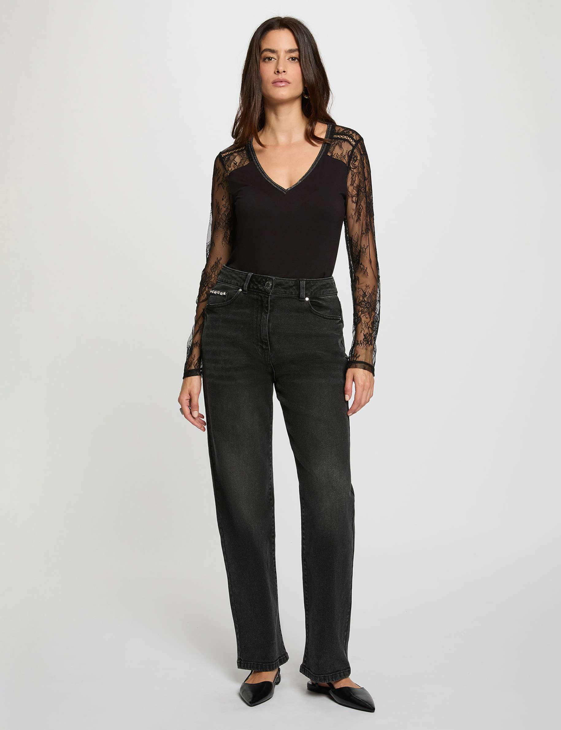 T-shirt dentelle col v noir femme