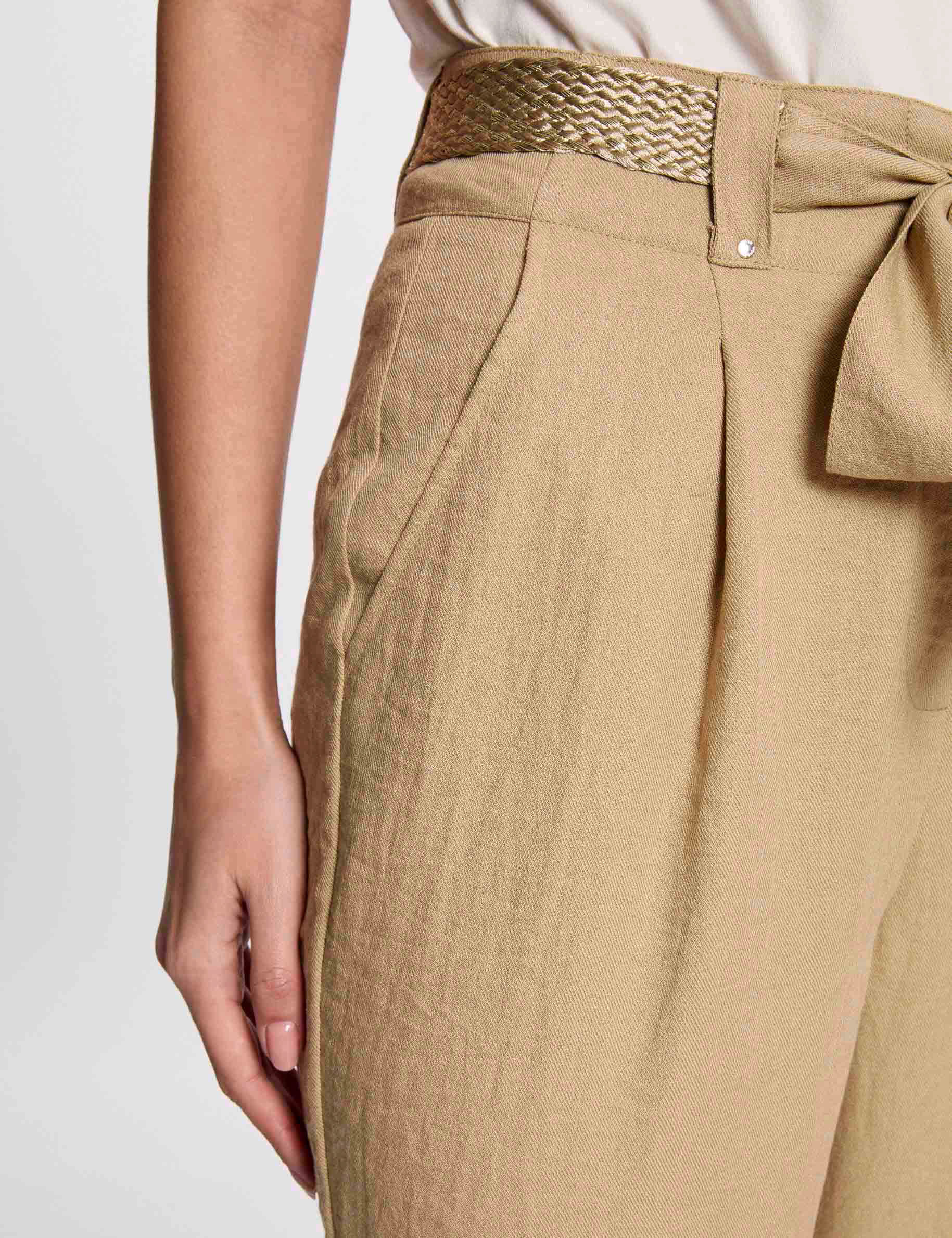 pantalon carotte ceinture beige femme Pantalon carotte ceinturé beige femme