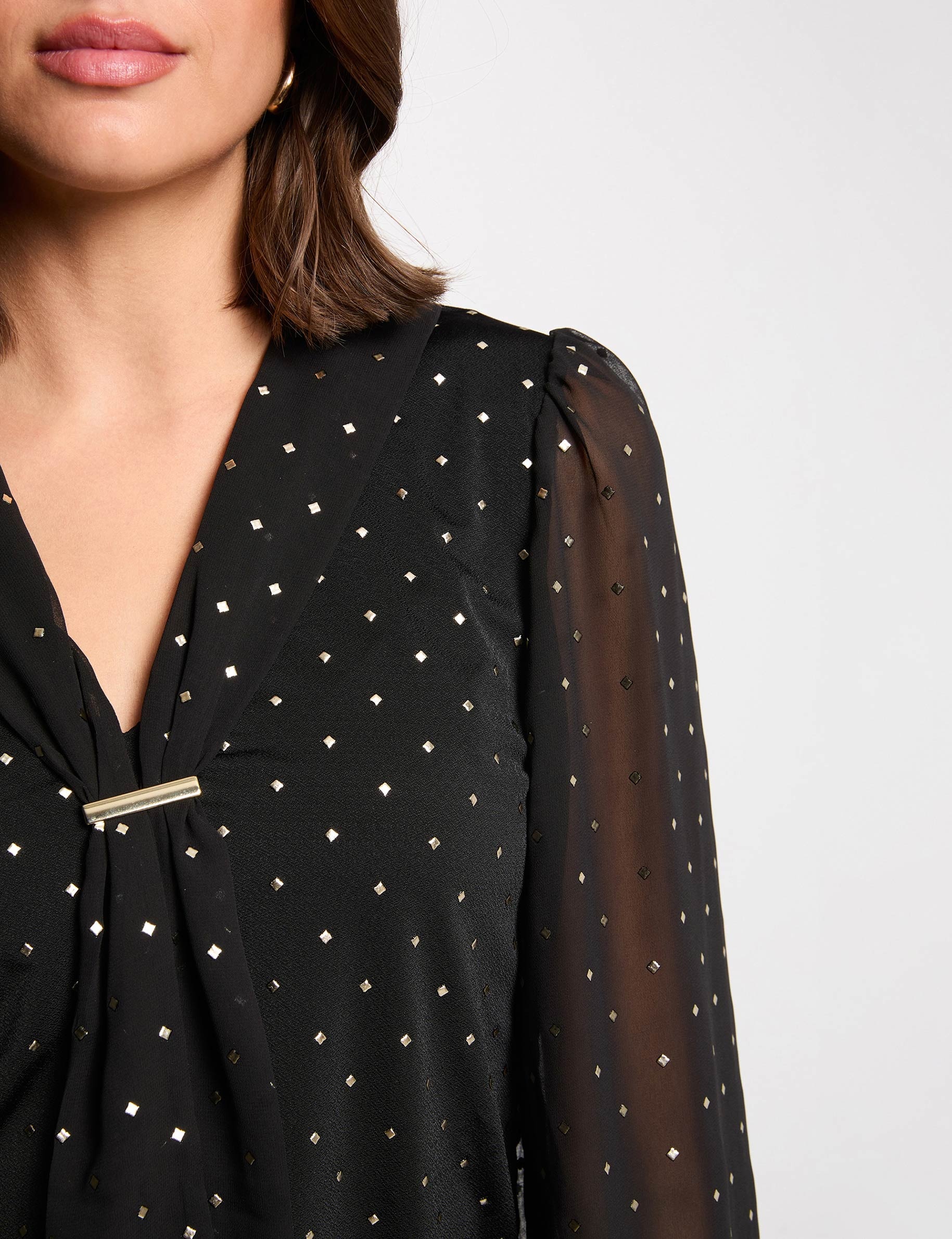 T-shirt met lavallièrekraag zwart vrouw