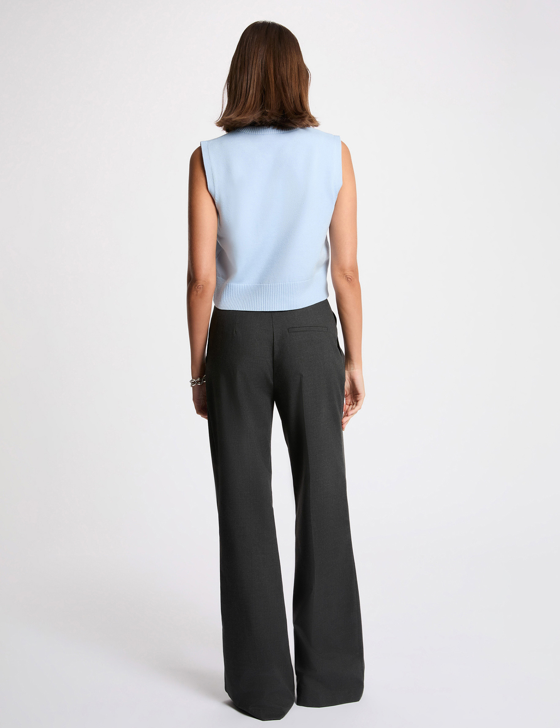 Mouwloze geborduurde trui hemelsblauw vrouw