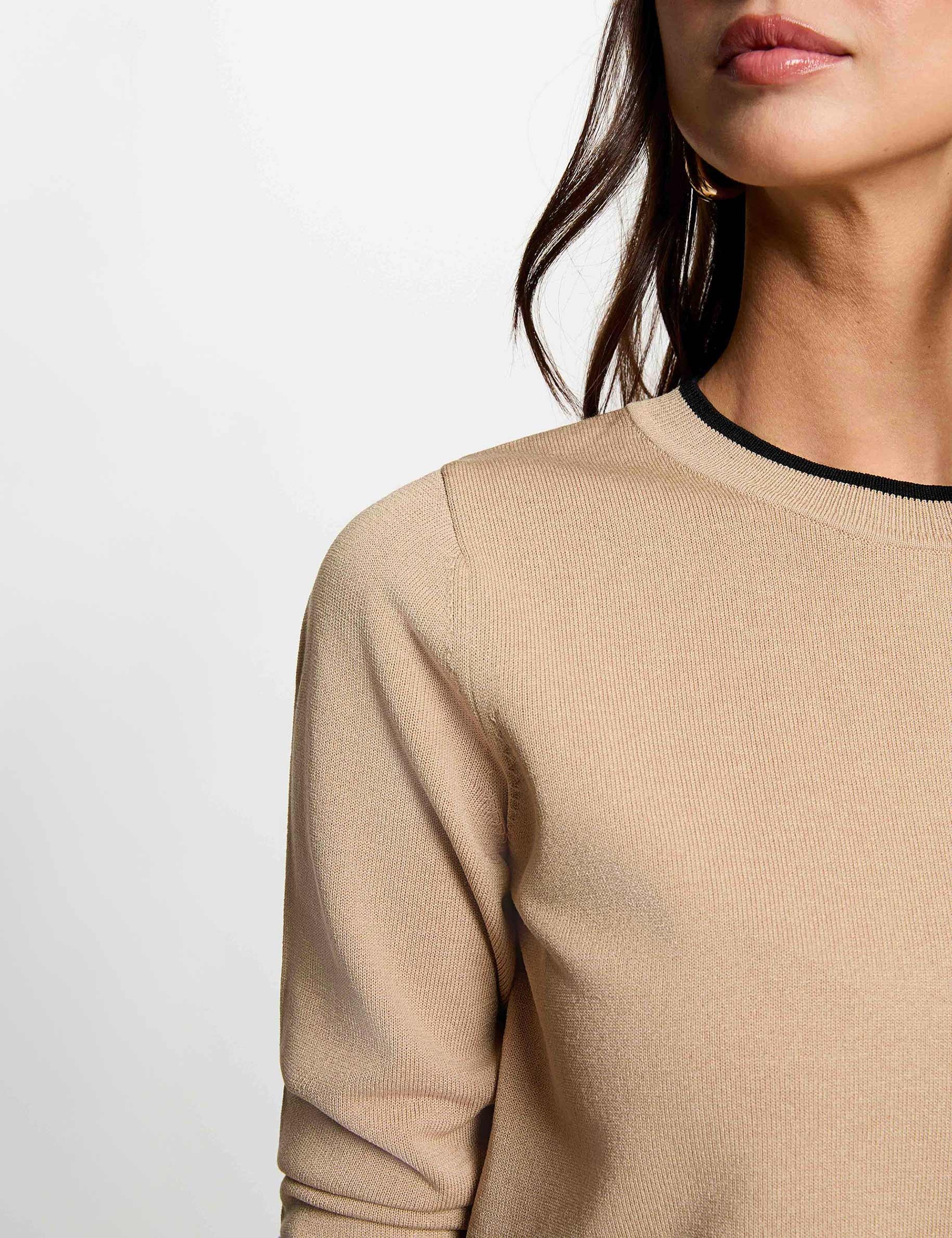 Trui met ronde hals en lange mouwen beige vrouw