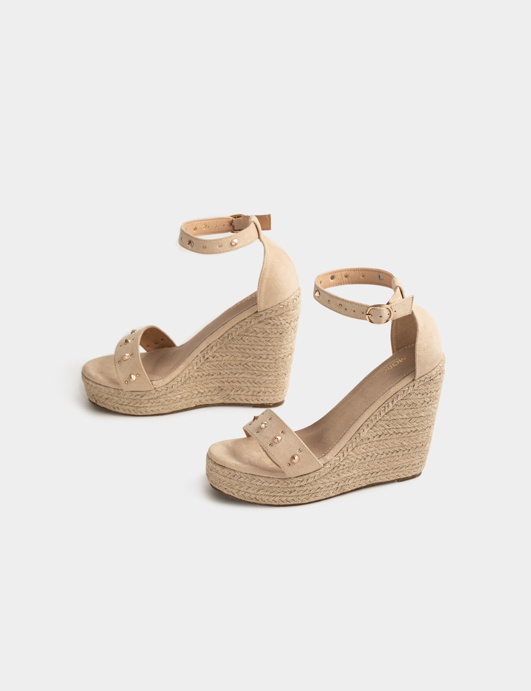 Sandales compensées avec clous beige femme