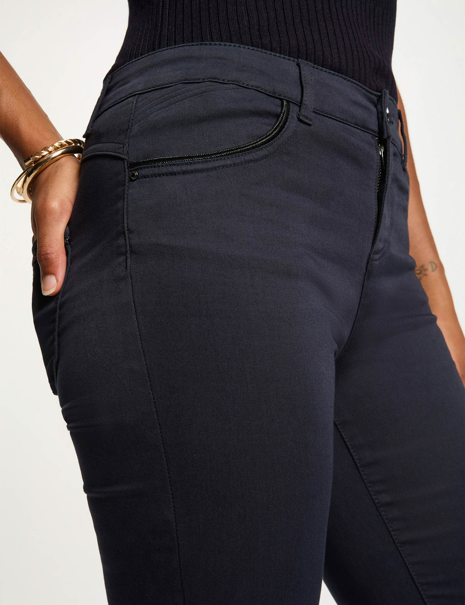 Pantalon slim enduit bleu marine femme