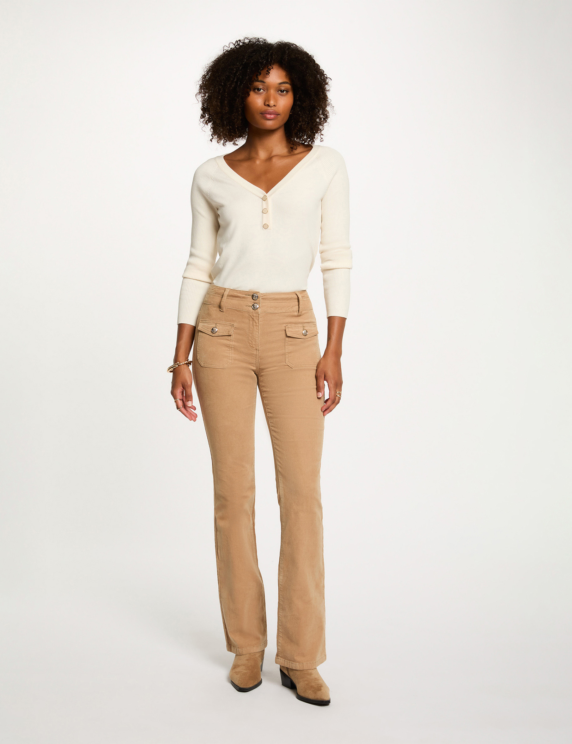 pull ajuste col v ivoire femme Pull ajusté col v ivoire femme