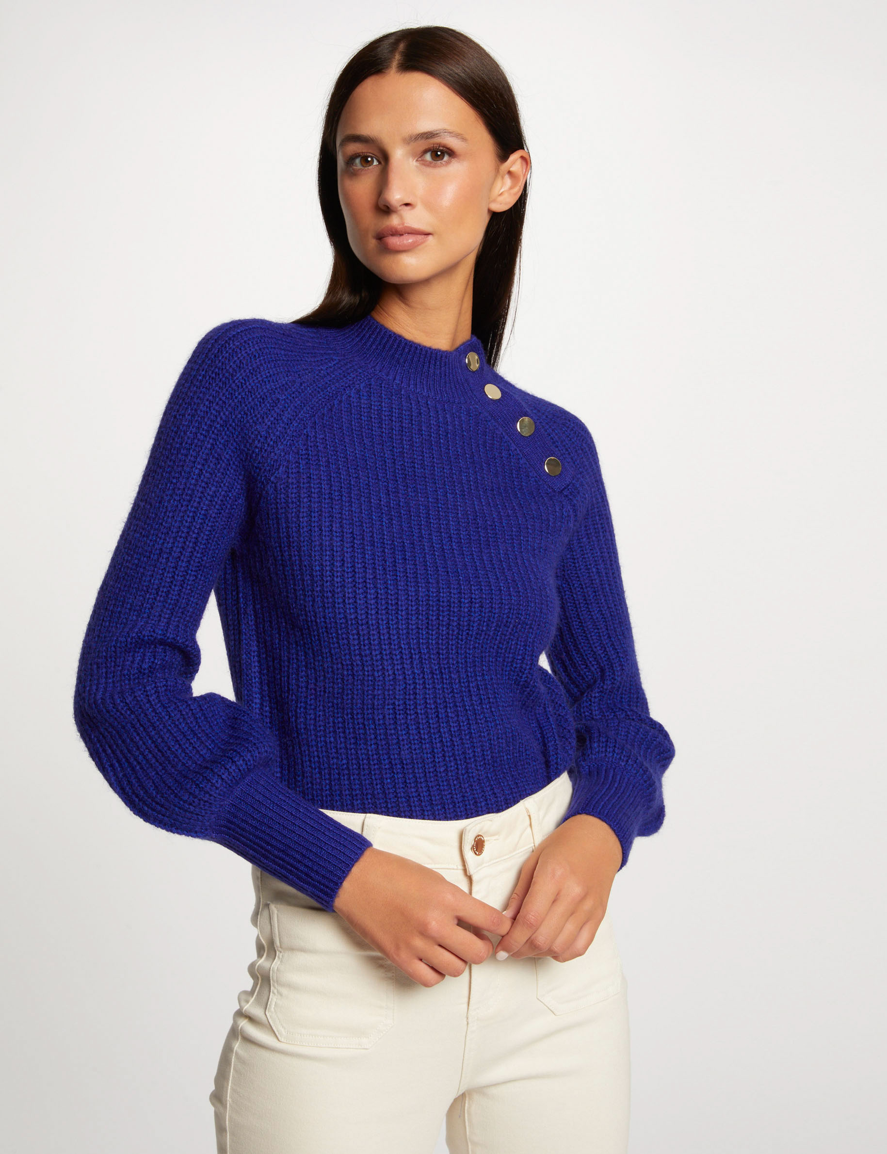 Pull manches longues col montant bleu femme