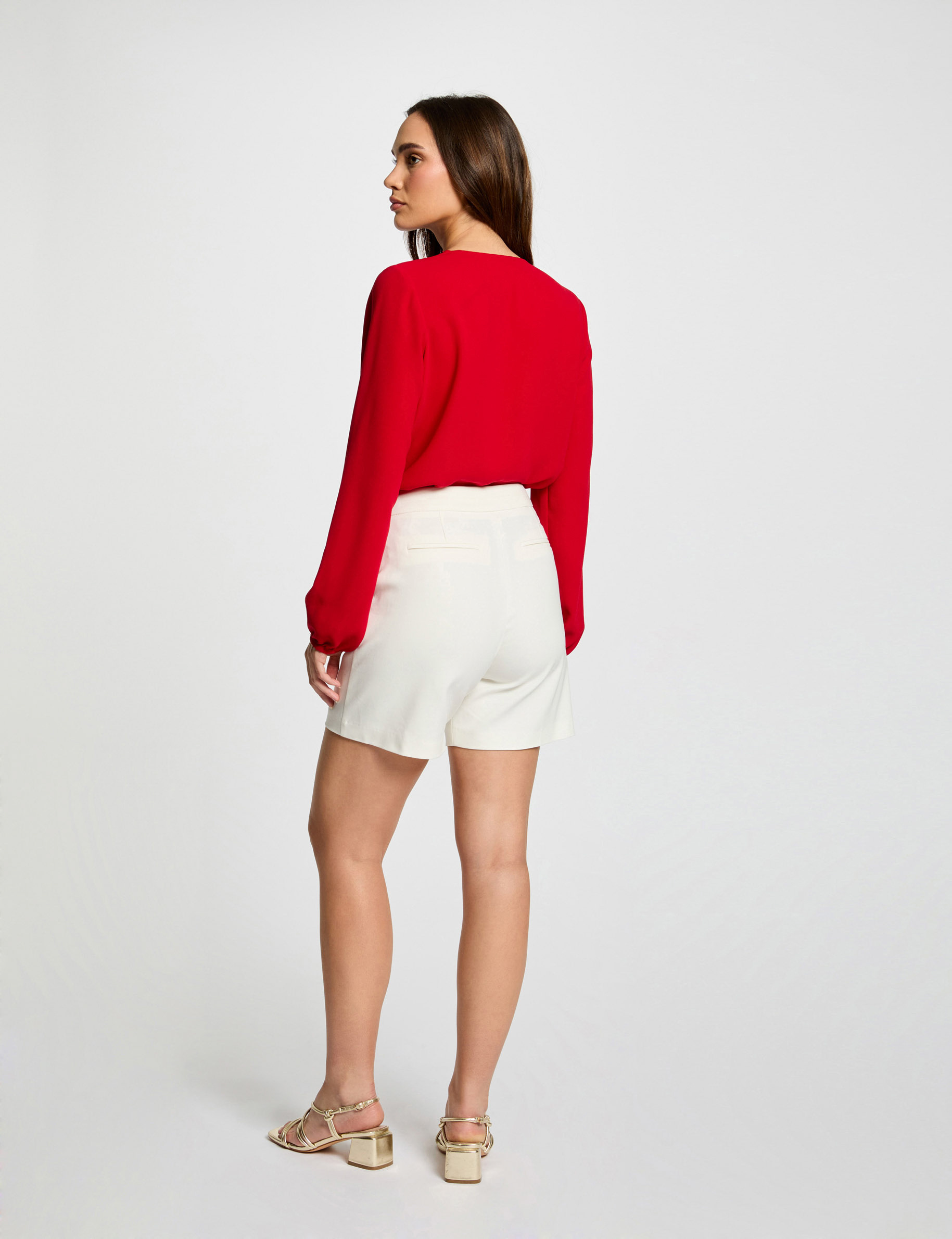 short droit taille haute a pinces ecru femme Short droit taille haute à pinces ecru femme
