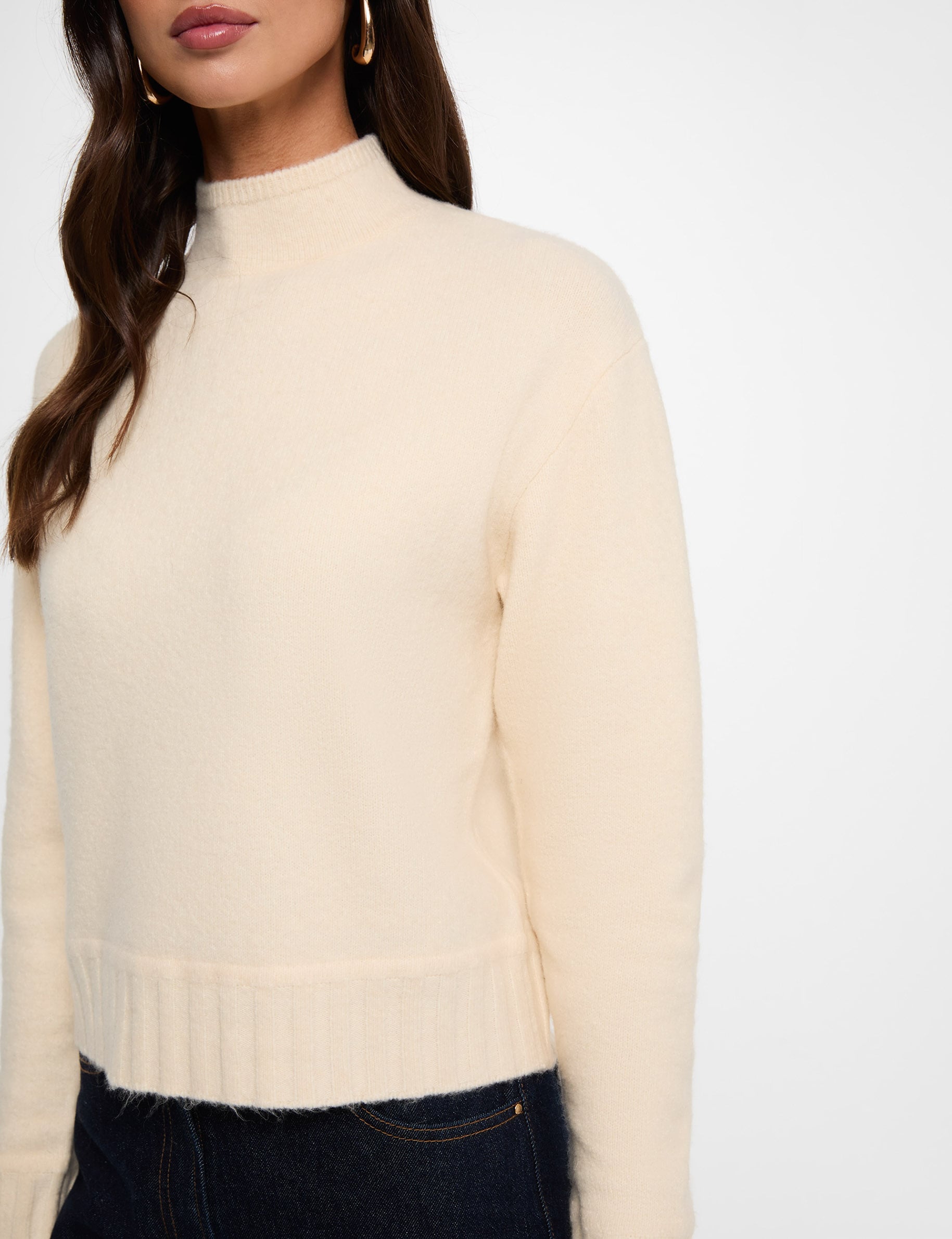 Trui met opstaande kraag beige vrouw