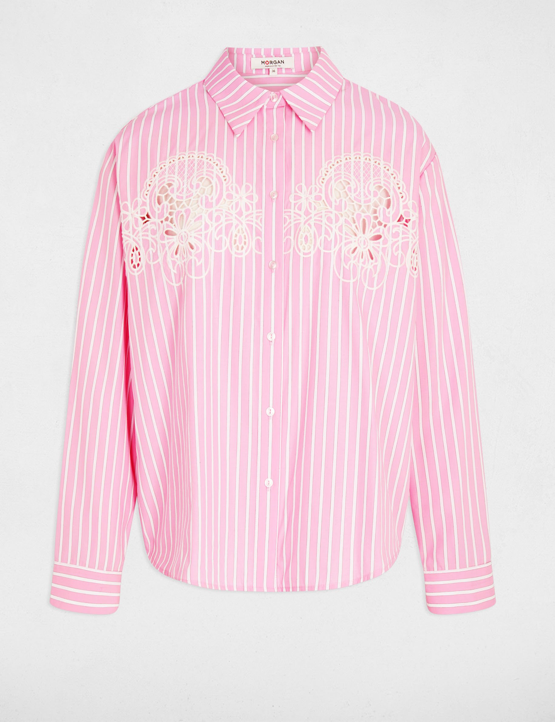 Oversized gestreept overhemd roze vrouw