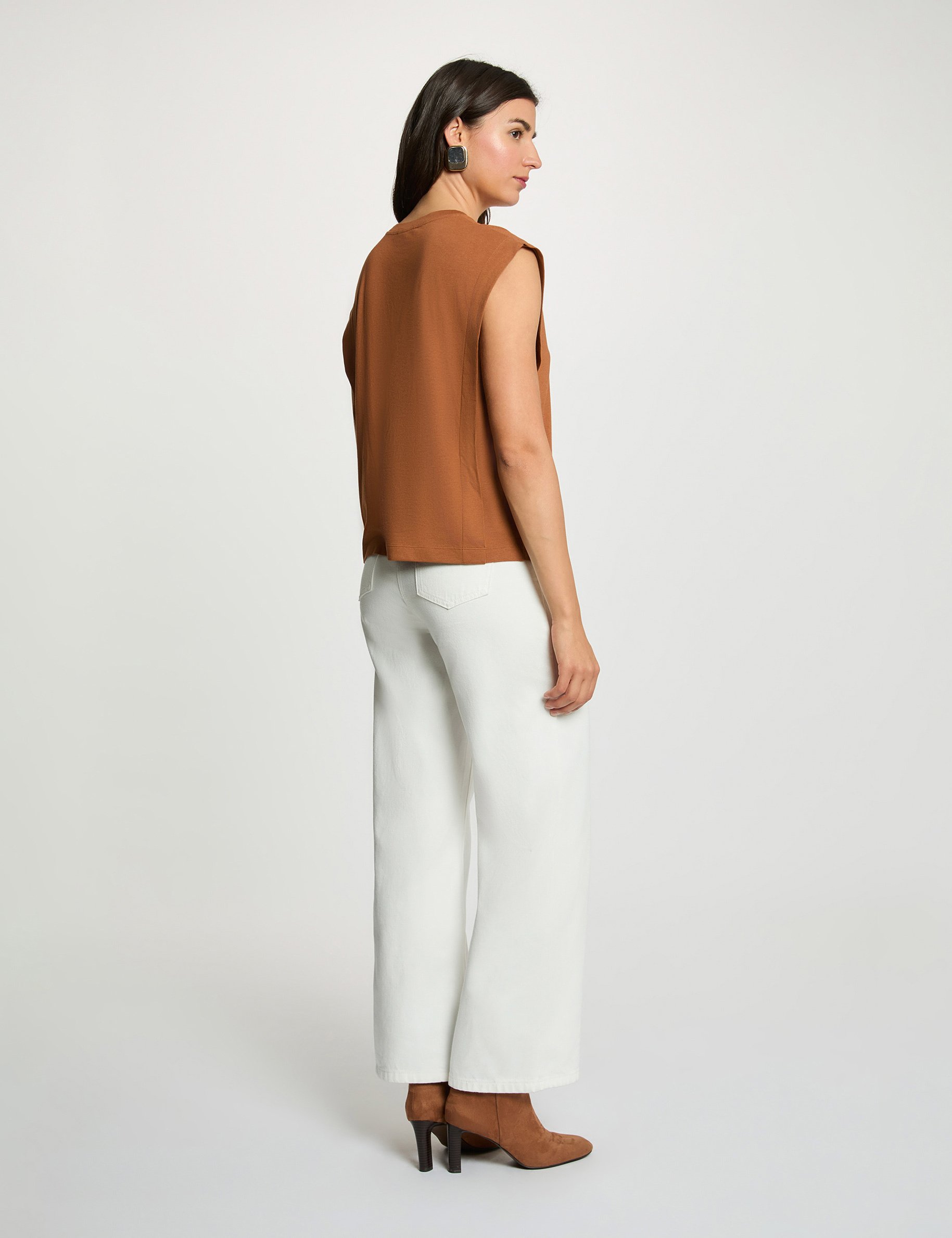 Recht T-shirt met ronde hals camel vrouw