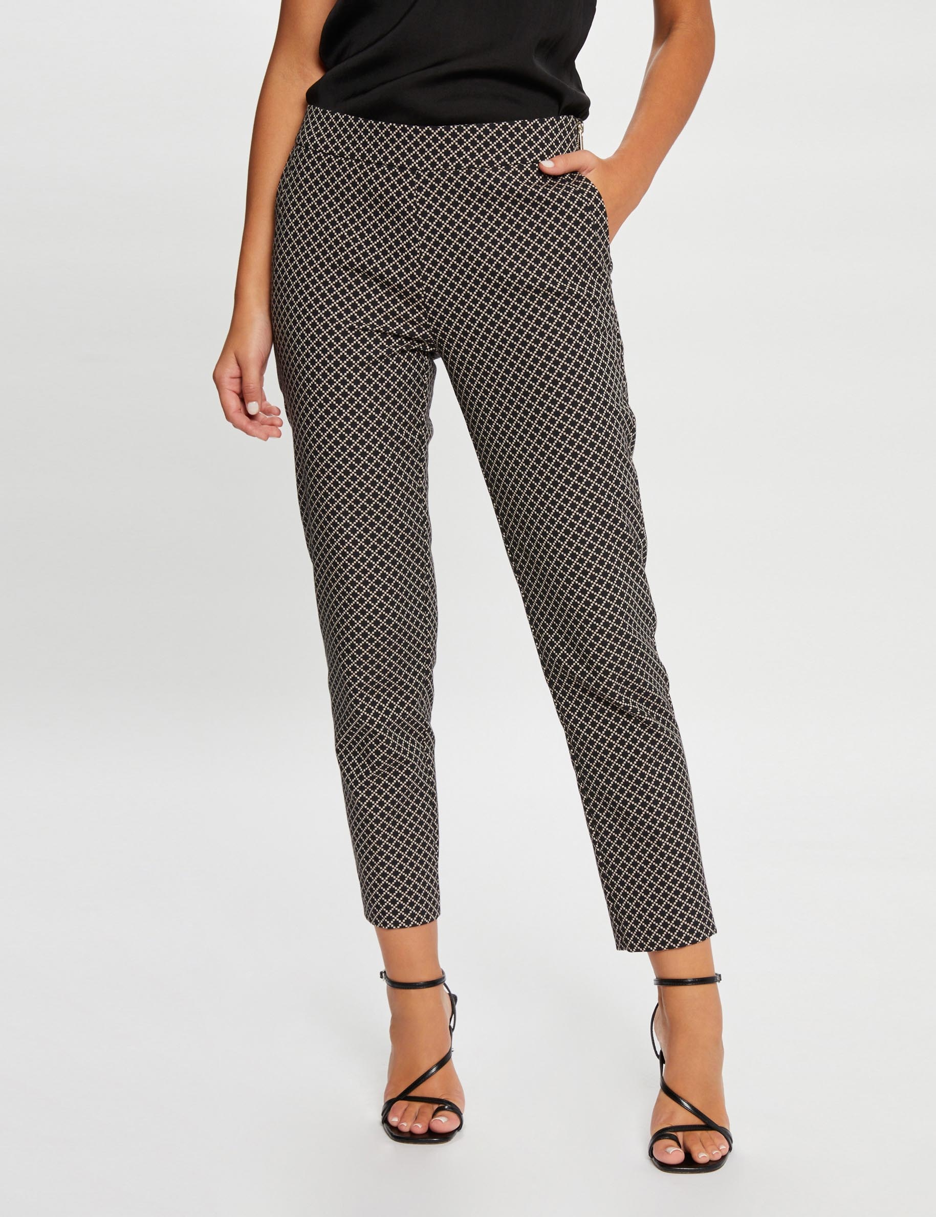 Pantalon cigarette 7/8ème imprimé noir femme