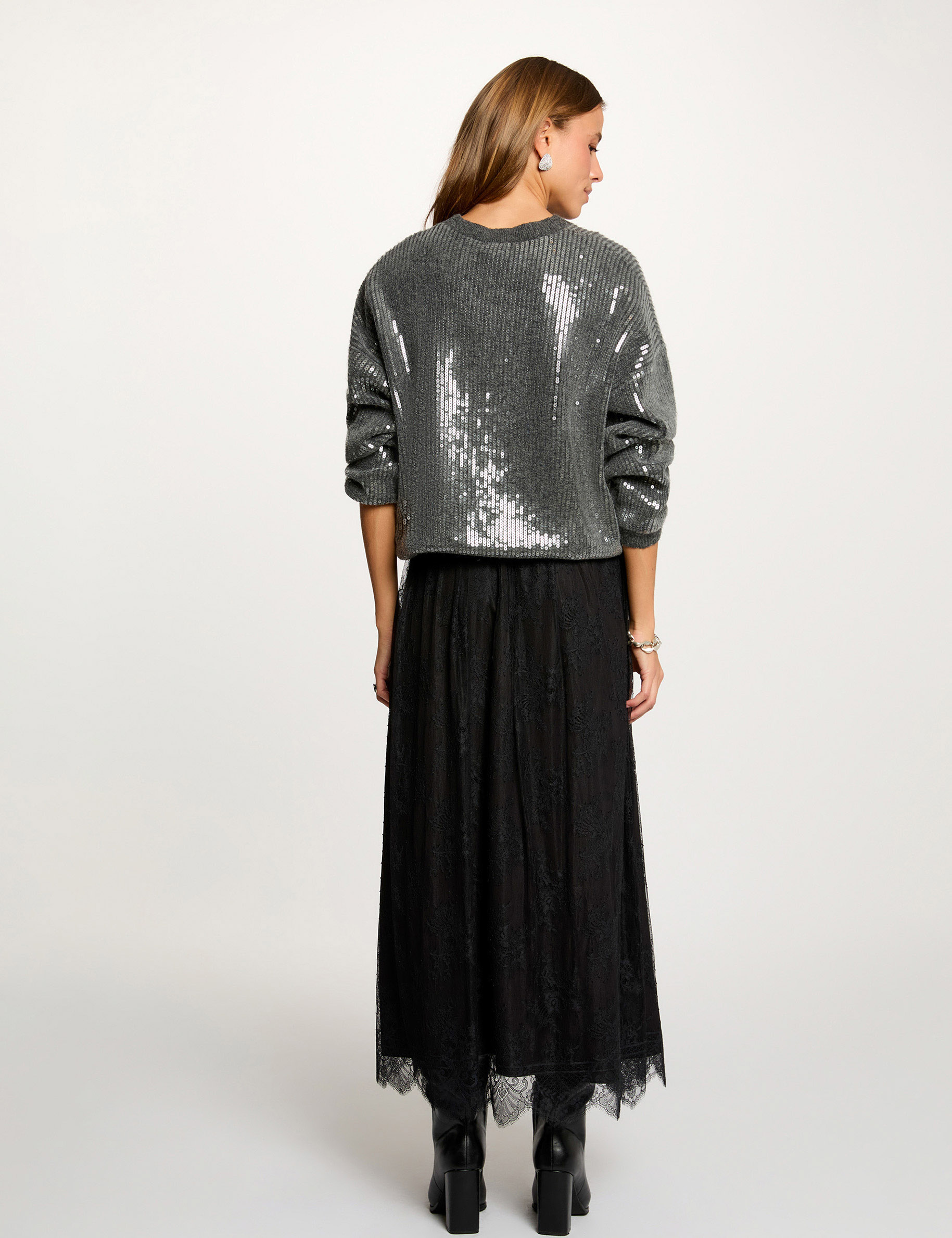 pull sequins col rond gris fonce femme Pull sequins col rond gris foncé femme