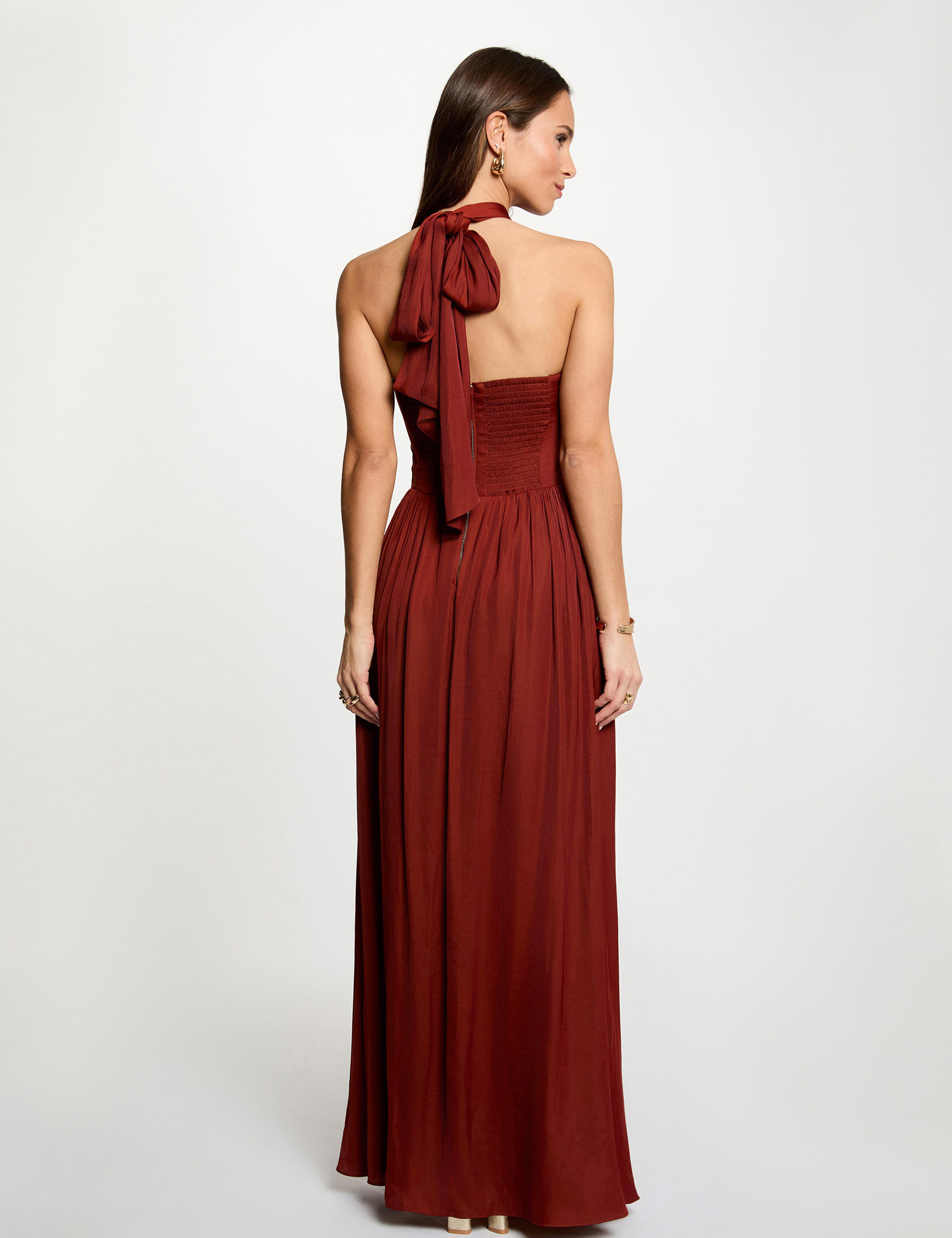 Robe longue col nou&eacute; marron cognac femme