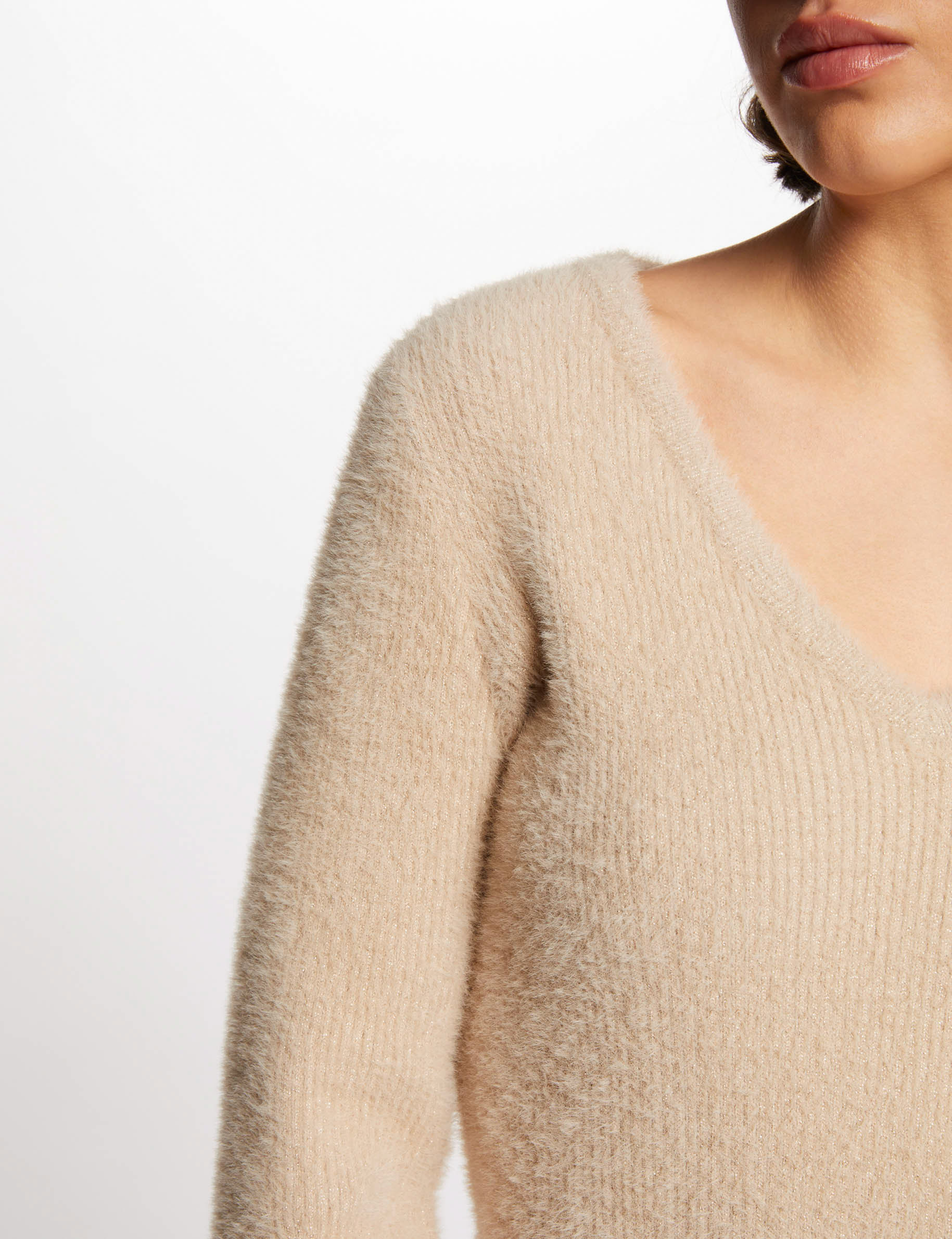 pull manches longues avec col en v taupe femme Pull manches longues avec col en V taupe femme