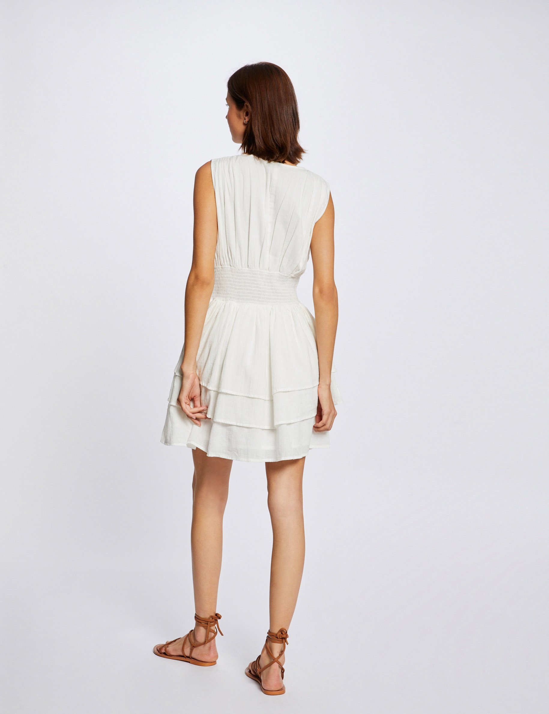 Robe &eacute;vas&eacute;e avec volants et broderie ecru femme