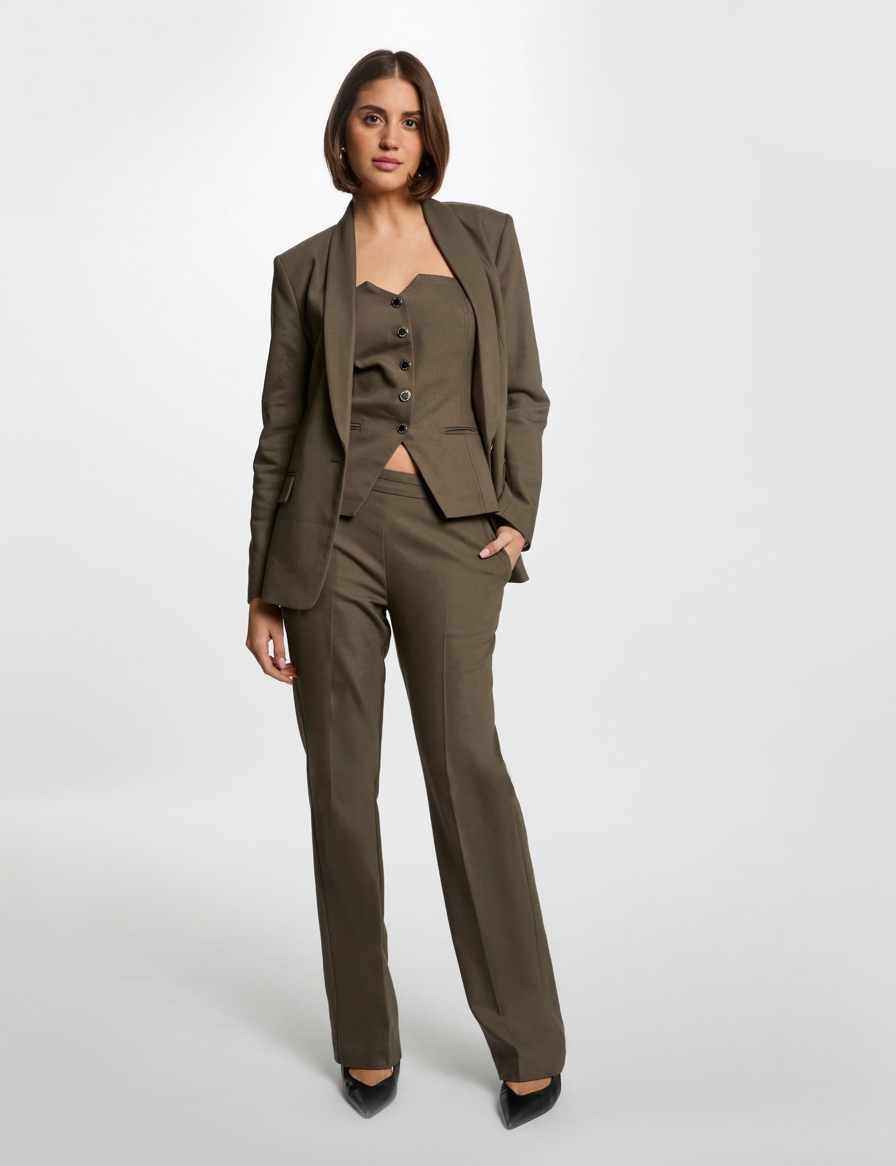 veste courte col chale vert kaki femme Veste courte col châle vert kaki femme