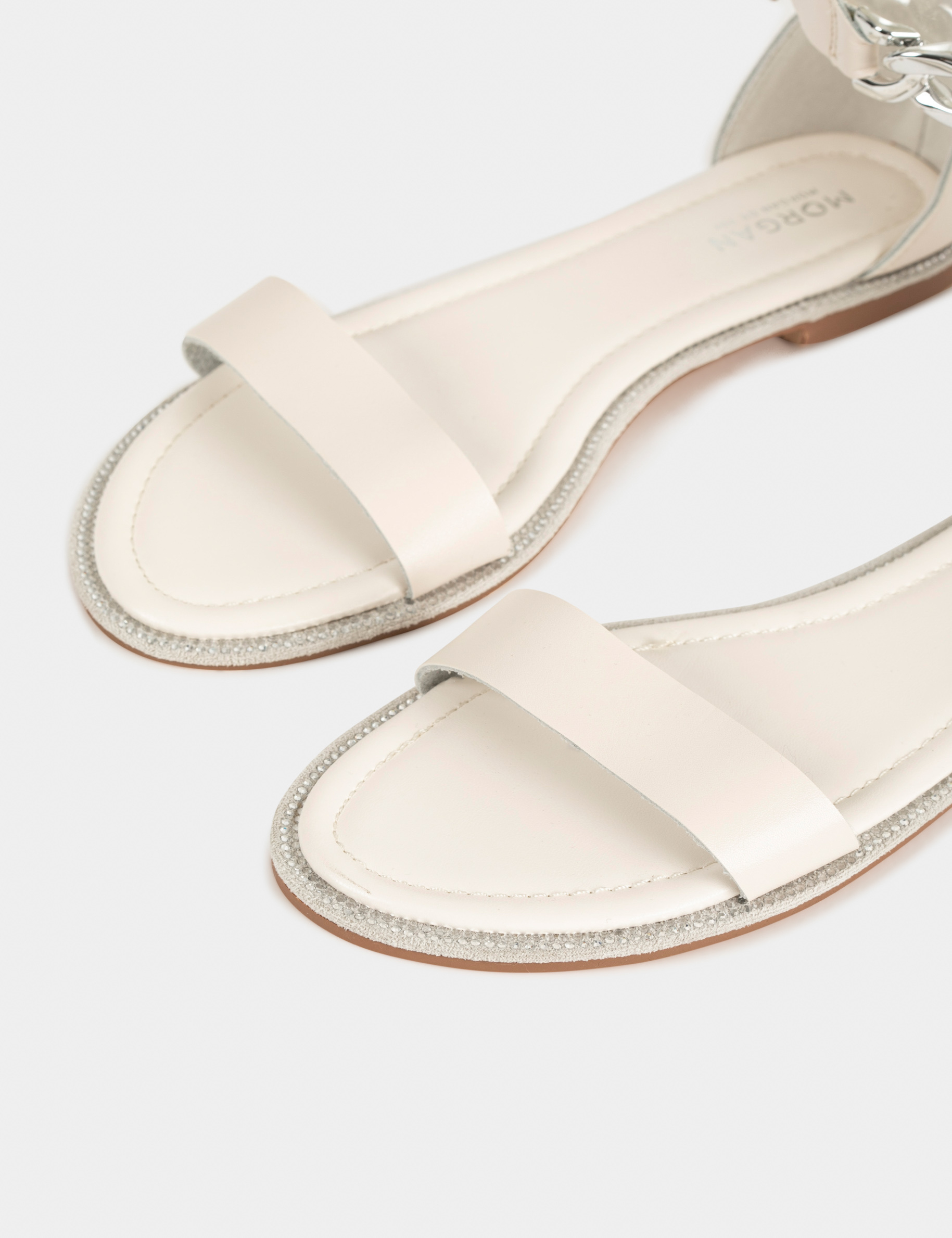 Platte sandalen met ketting beige vrouw