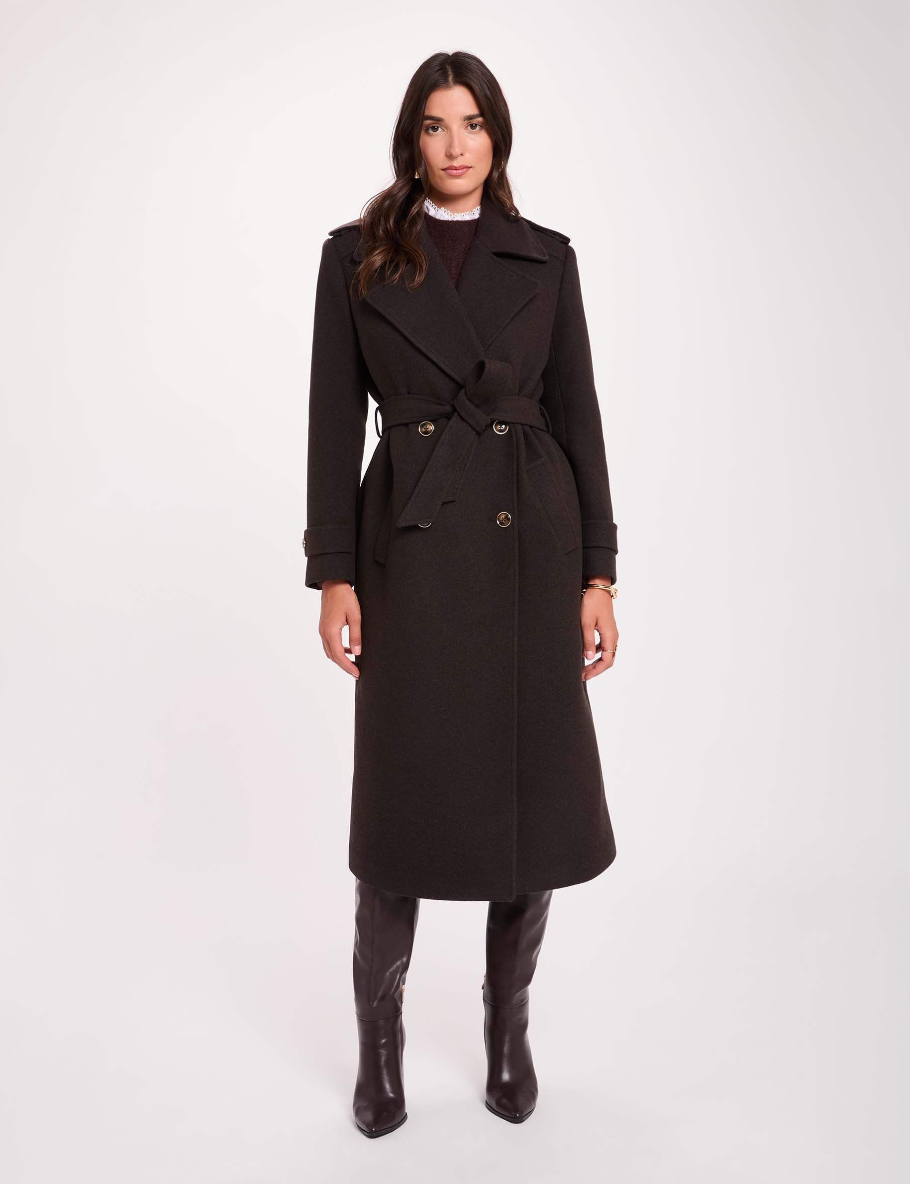 Manteau long ceintur&eacute; marron fonc&eacute; femme