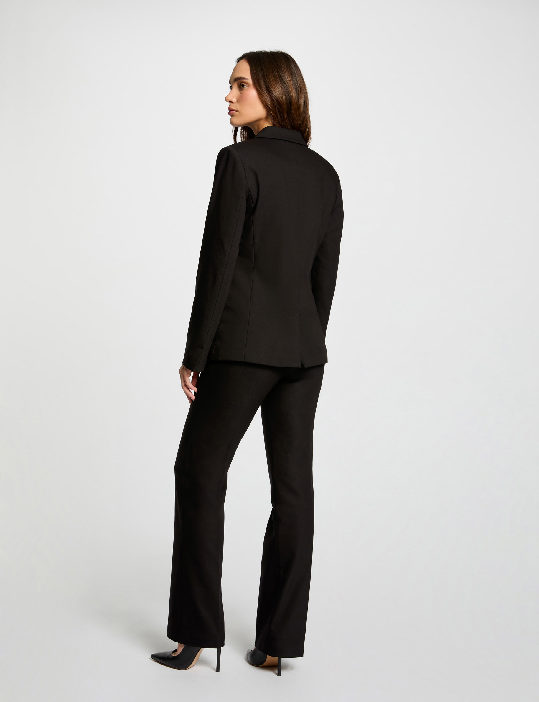 getailleerde jas met ritsdetails zwart vrouw Getailleerde jas met ritsdetails zwart vrouw