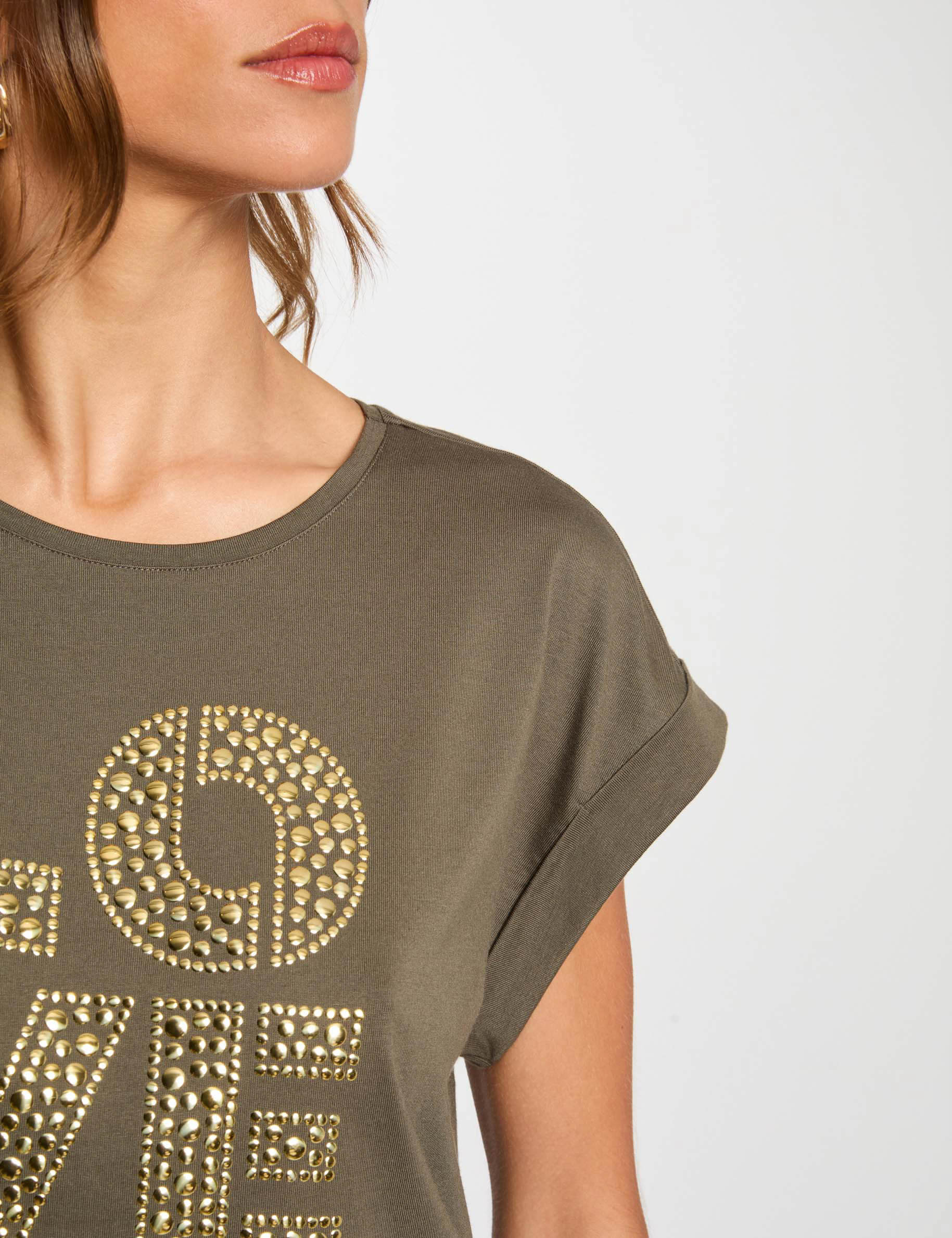 t shirt met opschrift brons vrouw T-shirt met opschrift brons vrouw
