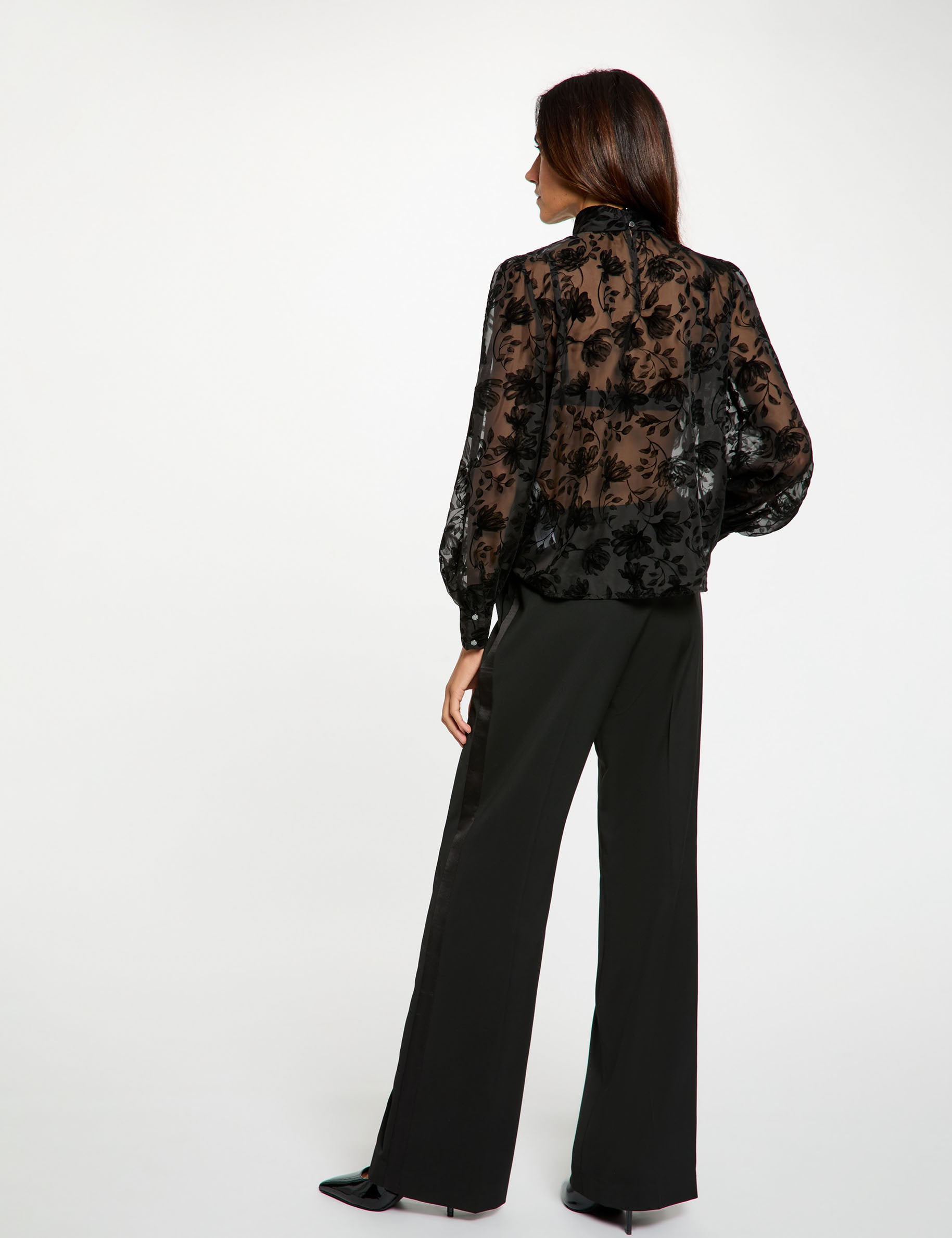 Chemise col lavalli&egrave;re noir femme