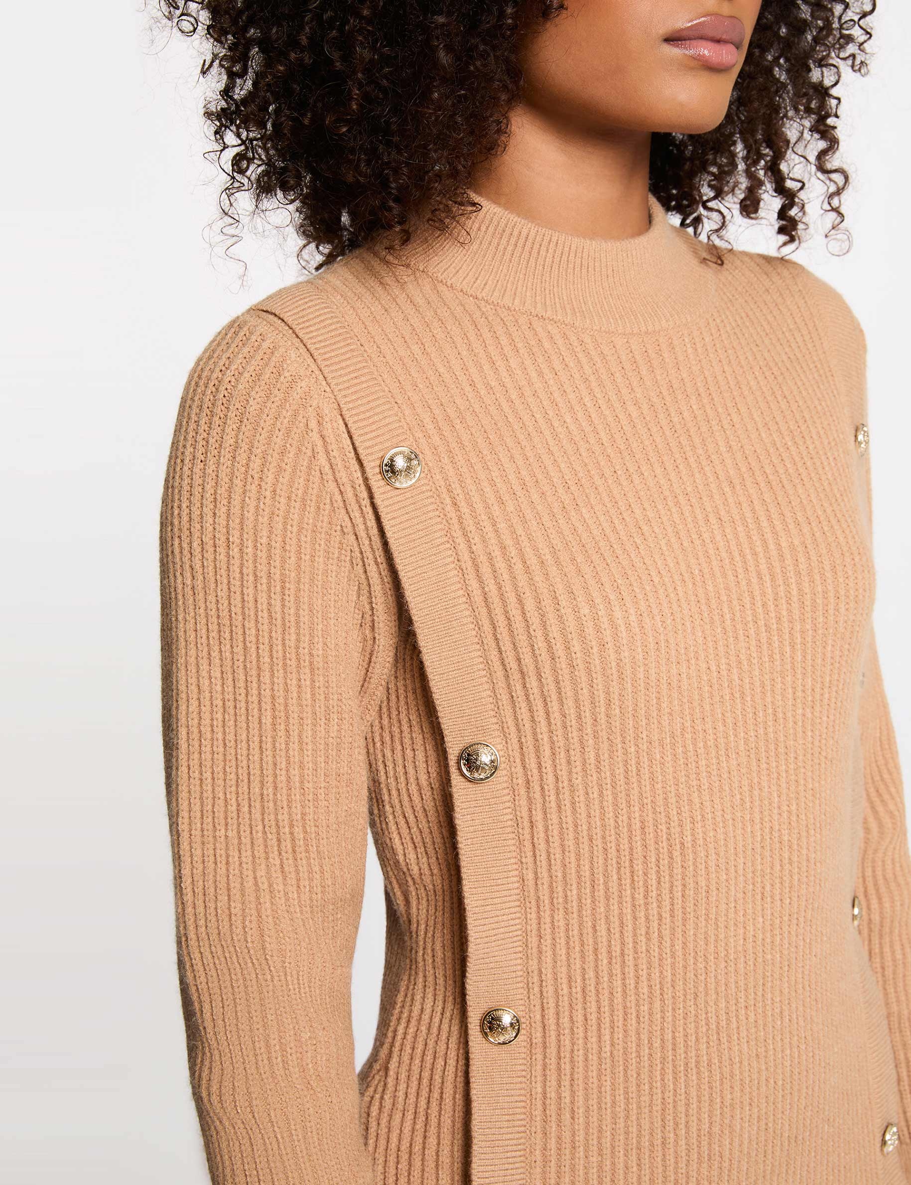 Robe tricot courte col rond beige femme