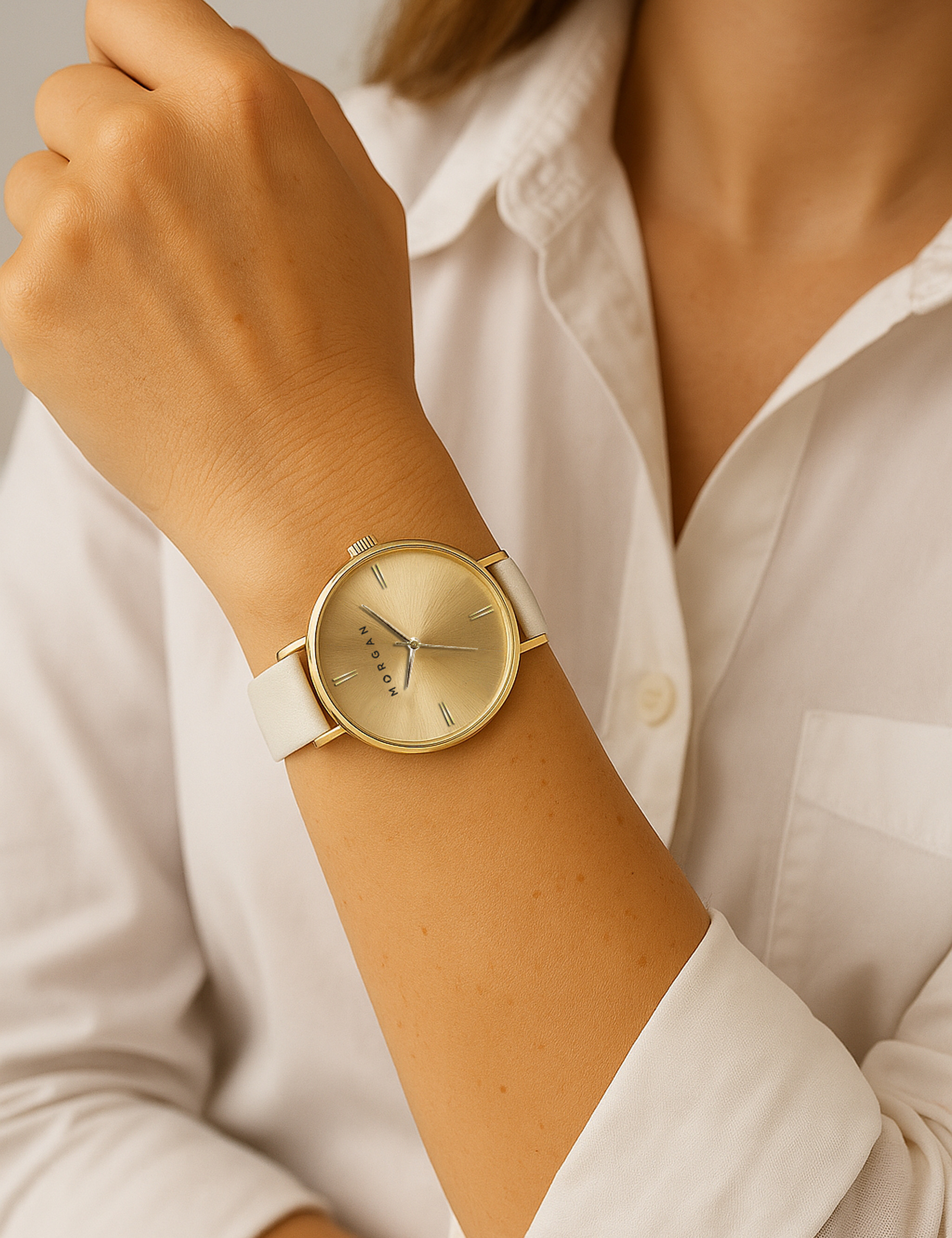 Montre jaune or femme