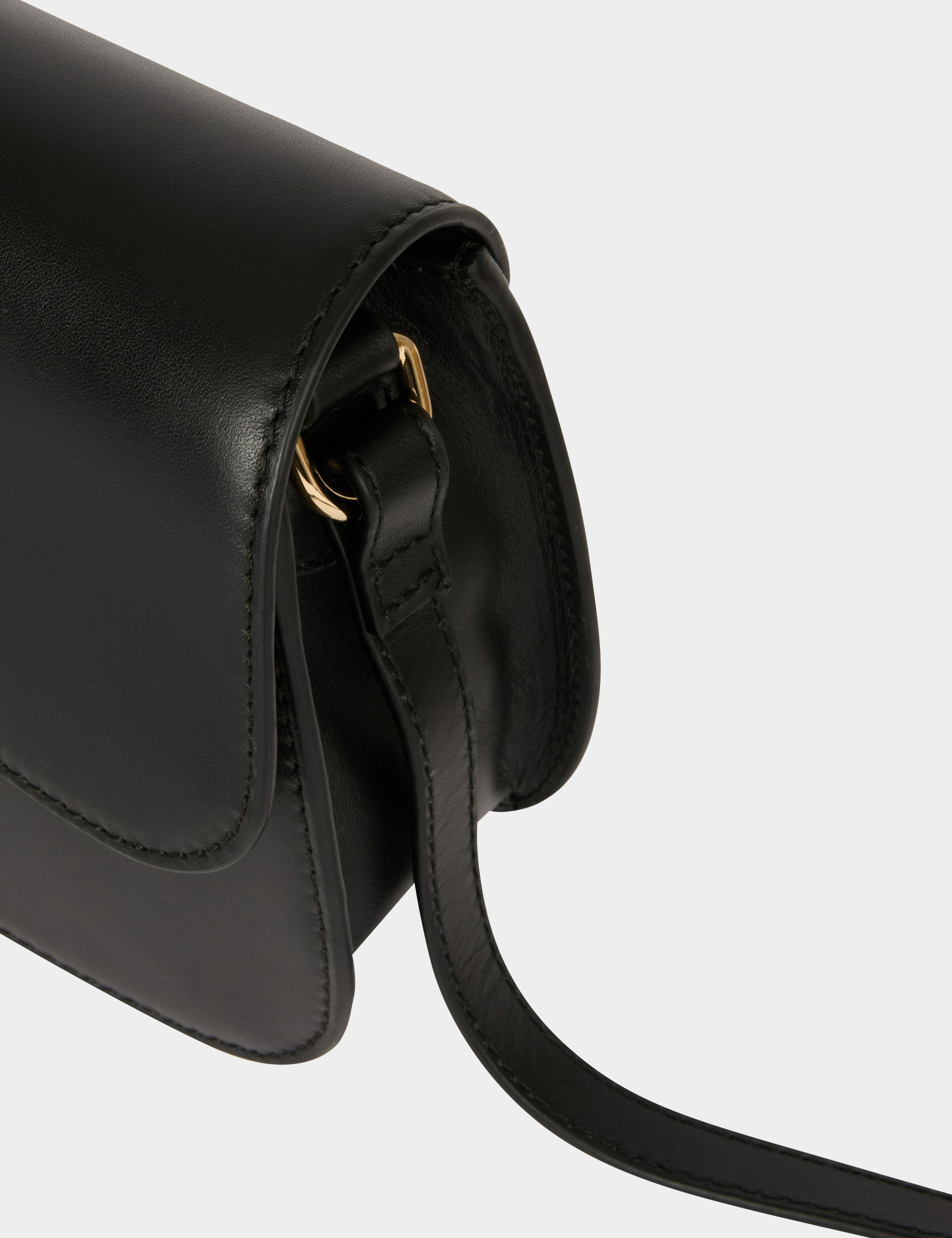 Sac bo&icirc;te bandouli&egrave;re noir femme