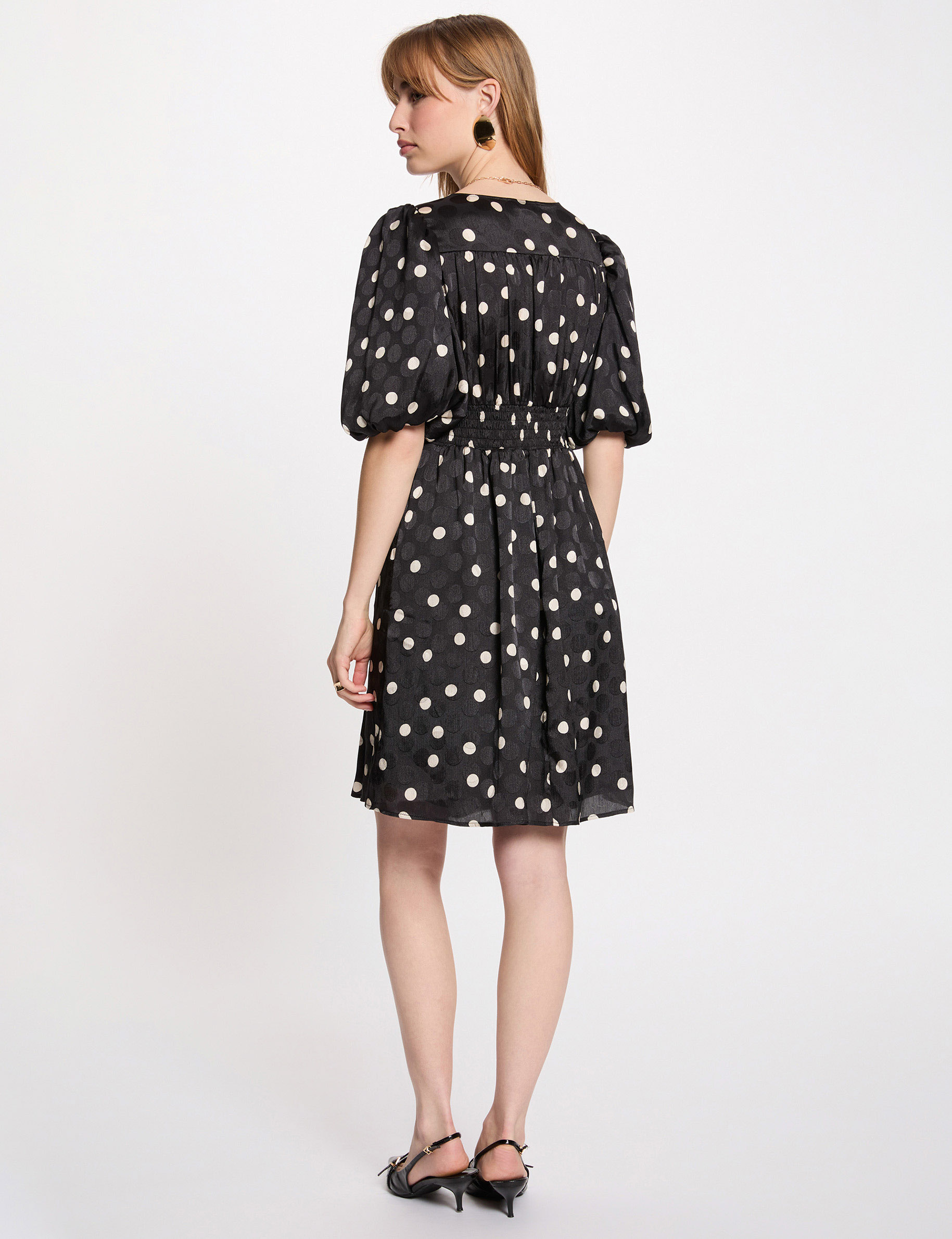 Korte jurk met pofmouwen zwart vrouw