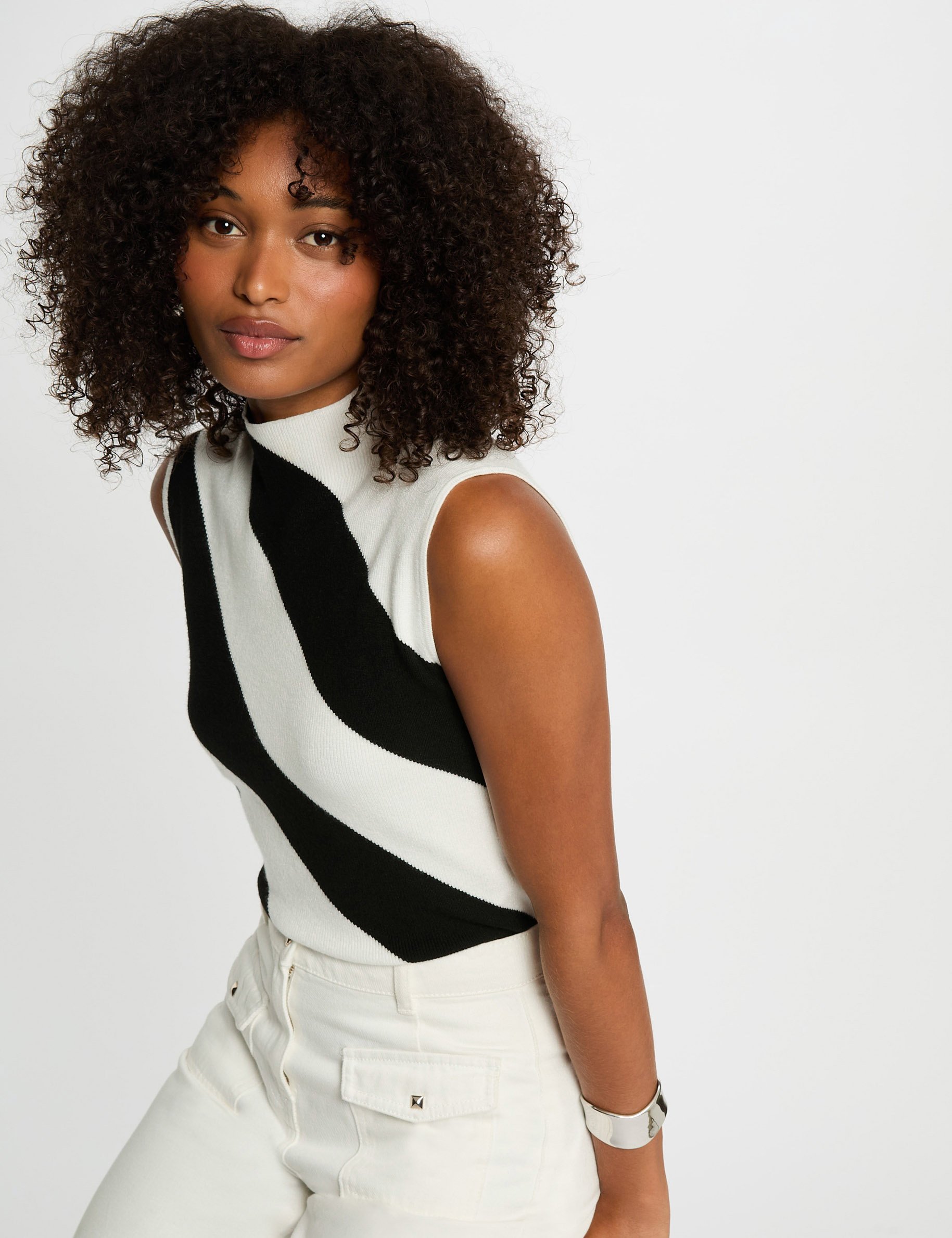 pull sans manches blanc femme Pull sans manches blanc femme