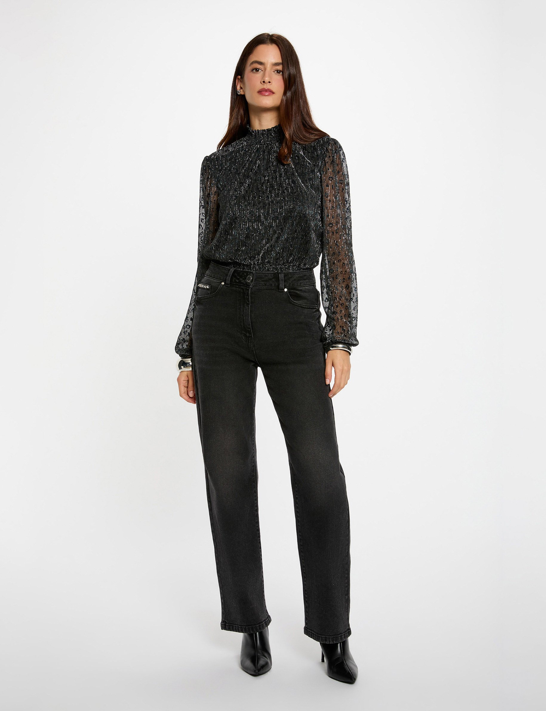 t shirt met opstaande kraag zwart vrouw T-shirt met opstaande kraag zwart vrouw