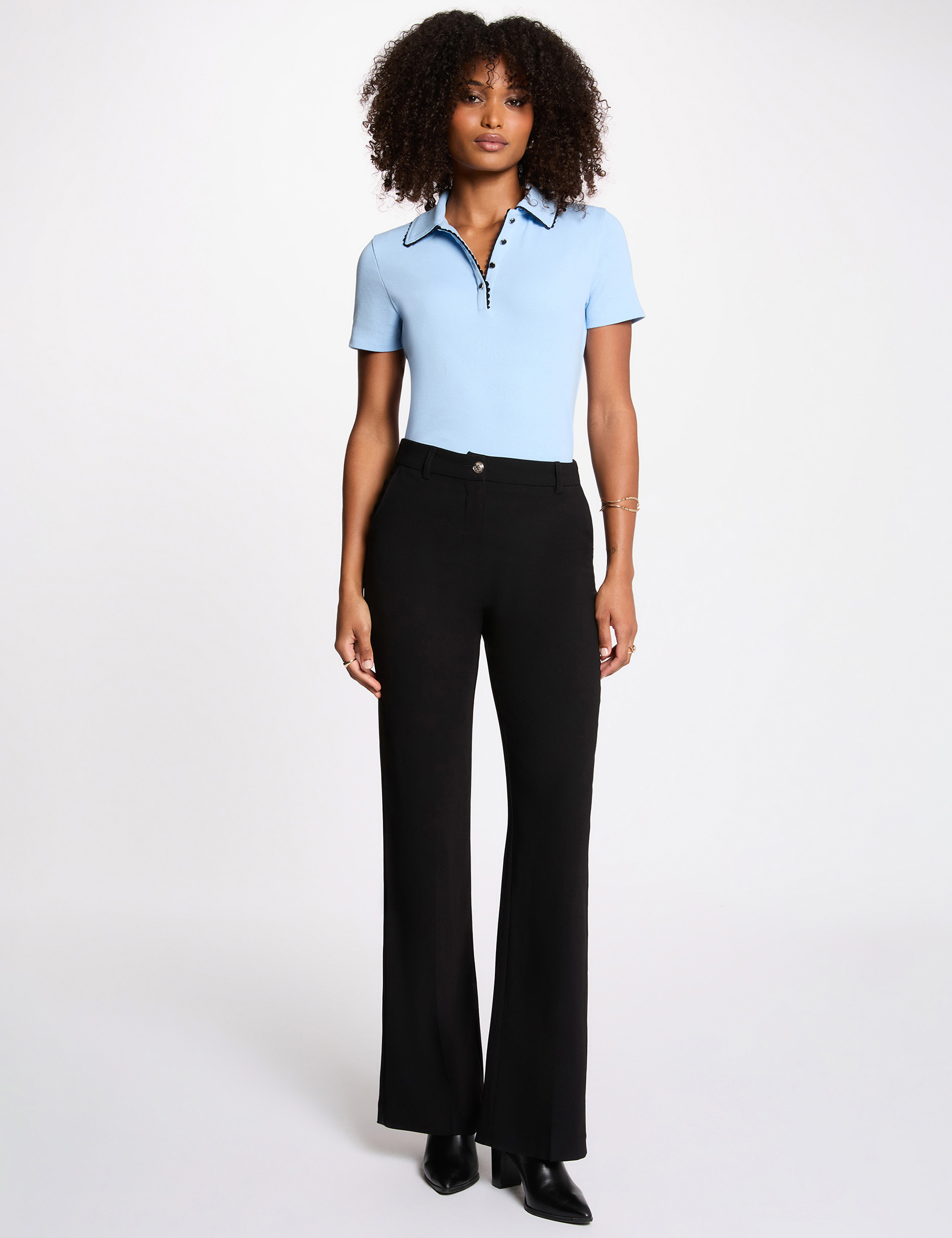 Top cintré col à revers bleu clair femme