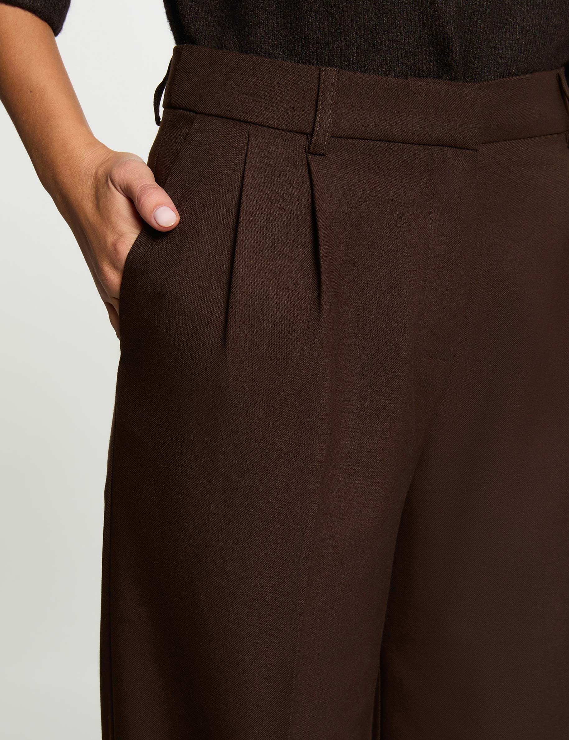 pantalon large taille haute marron fonce femme Pantalon large taille haute marron foncé femme