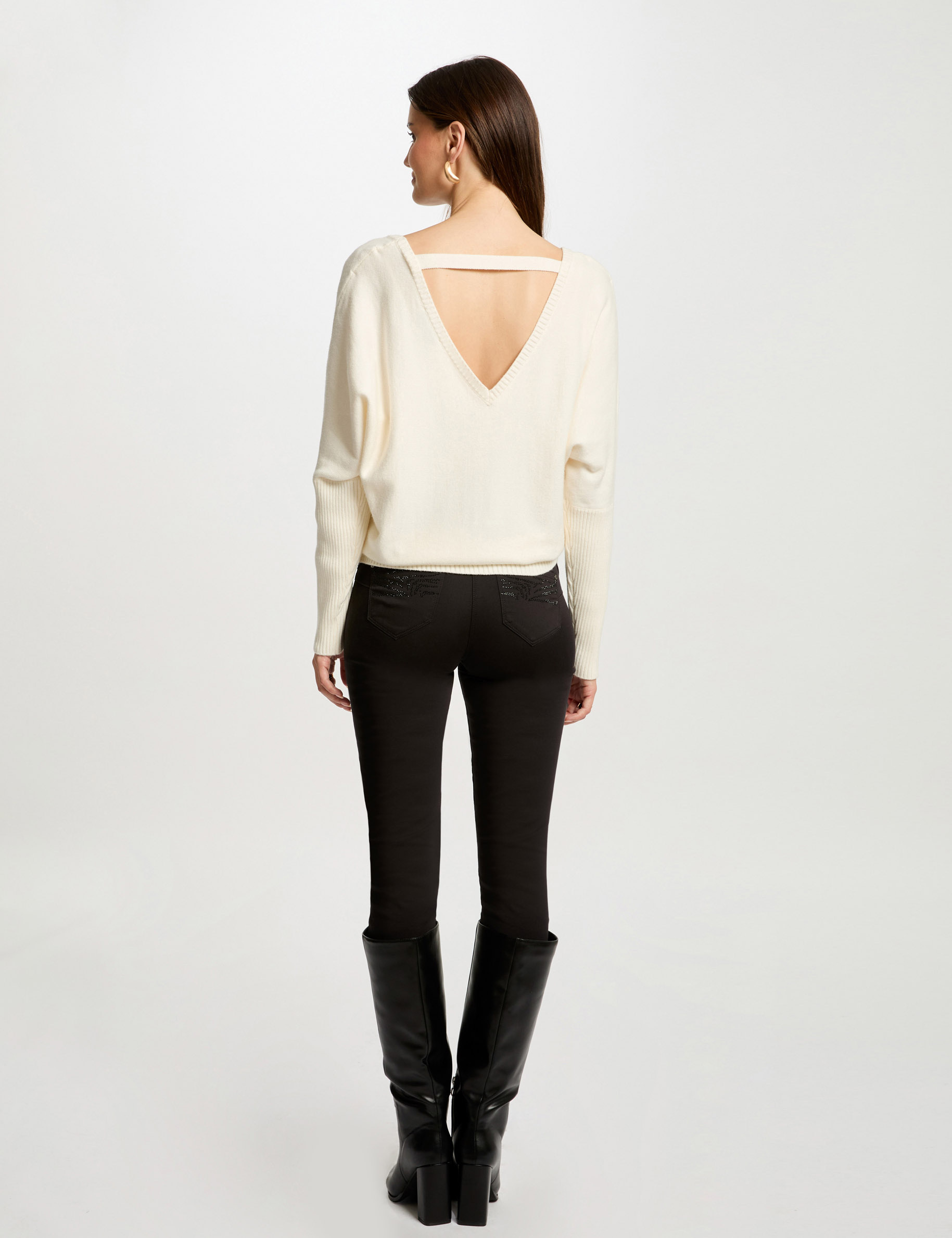 pull col rond dos en v ivoire femme Pull col rond dos en V ivoire femme