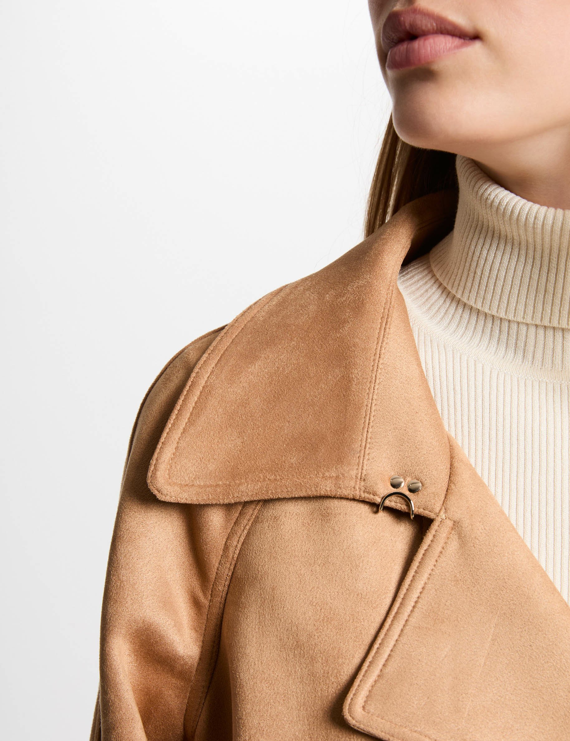 lange suede trenchcoat marron clair vrouw Lange suède trenchcoat marron clair vrouw