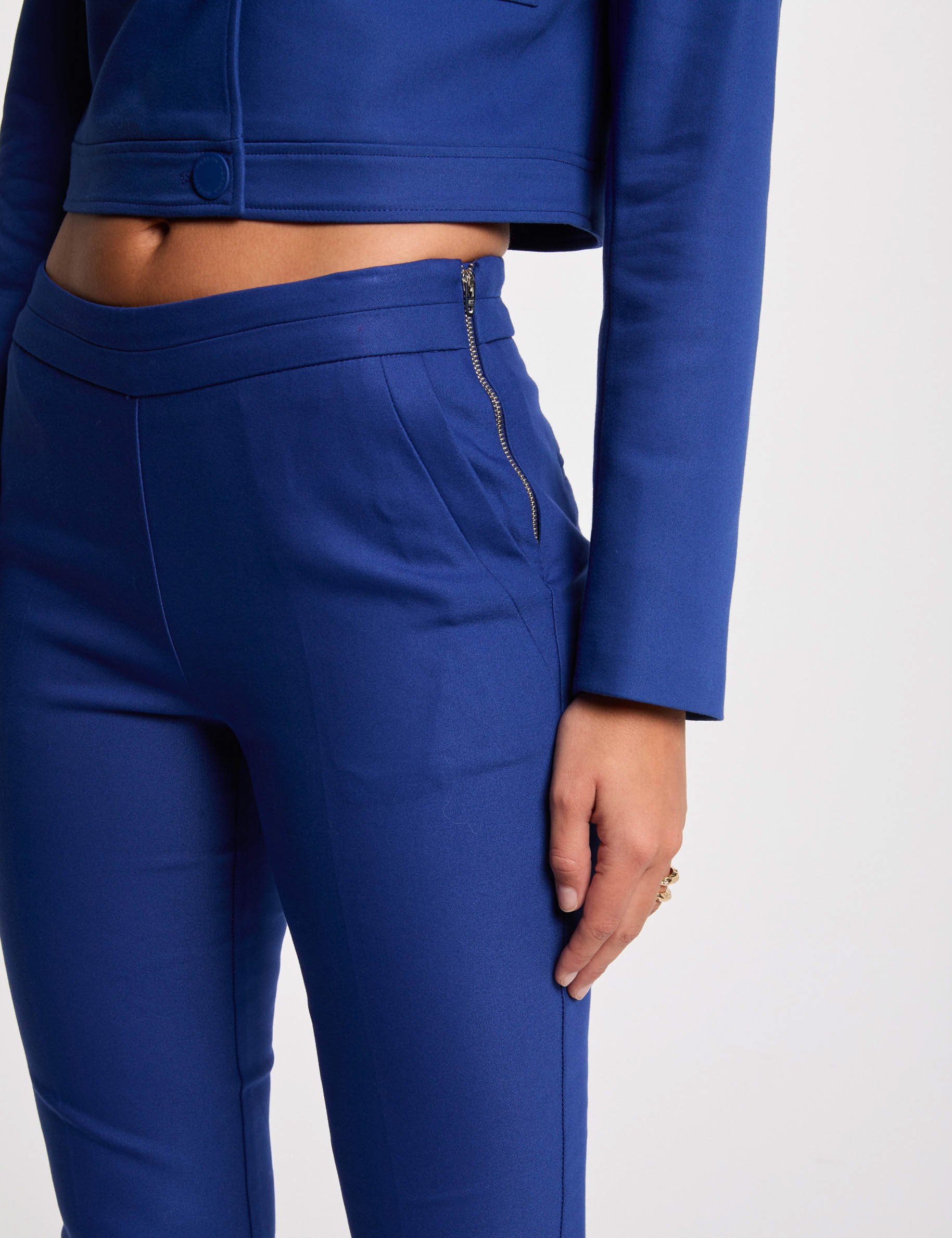 78 broek met ceintuur bleu electrique vrouw 7/8 broek met ceintuur bleu electrique vrouw