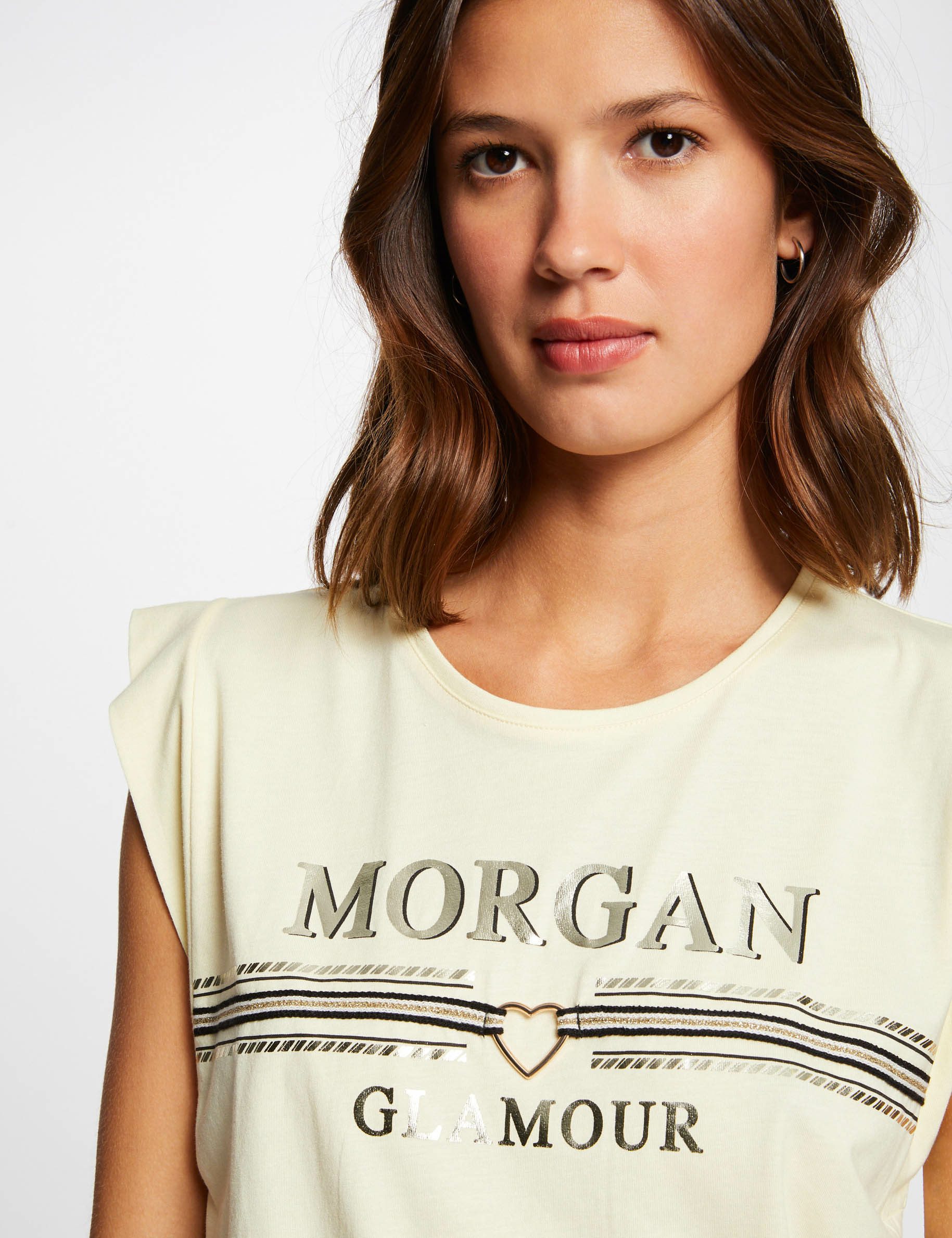 T-shirt met korte mouwen en opschrift strogeel vrouw