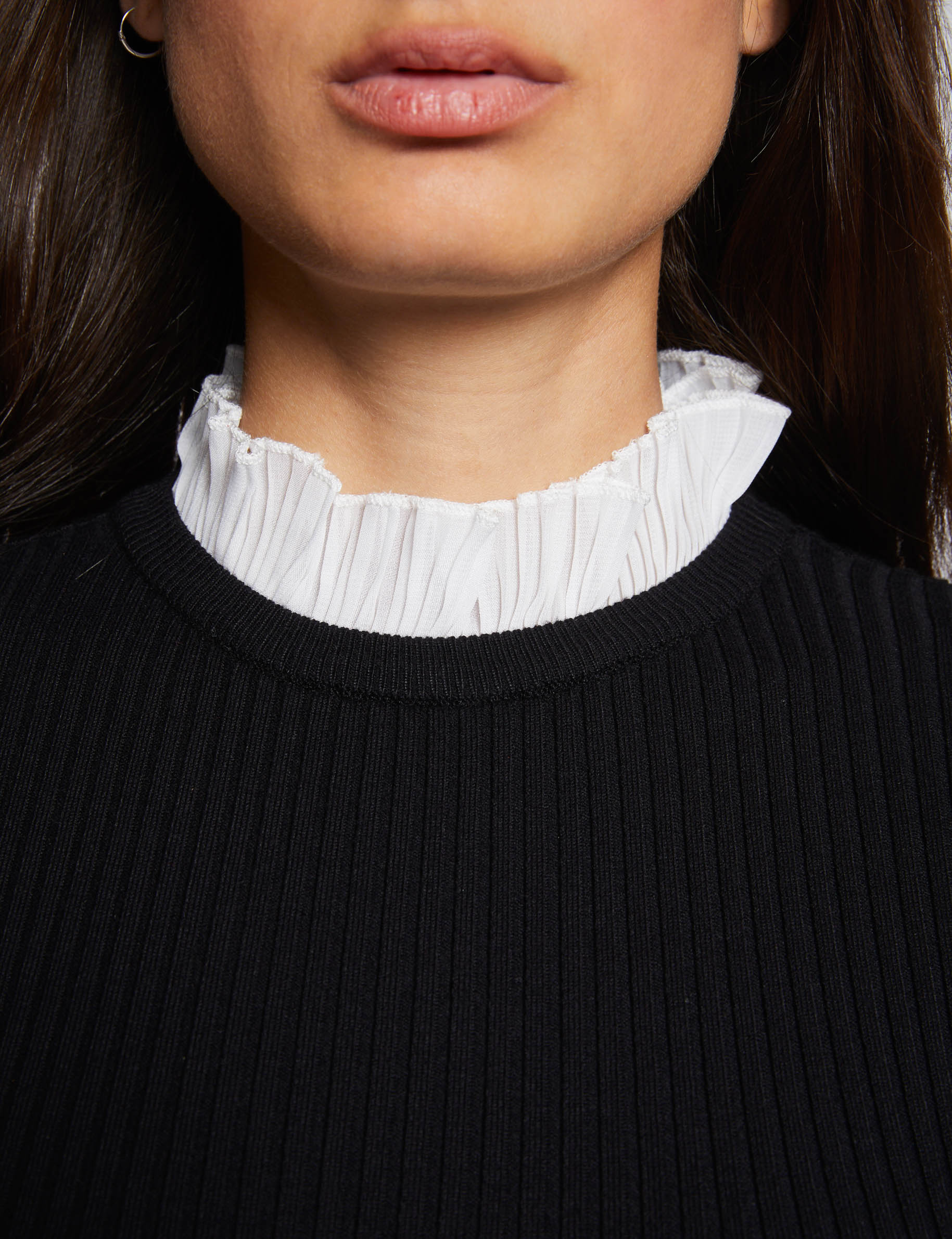 Pull manches longues col fronc&eacute; noir femme