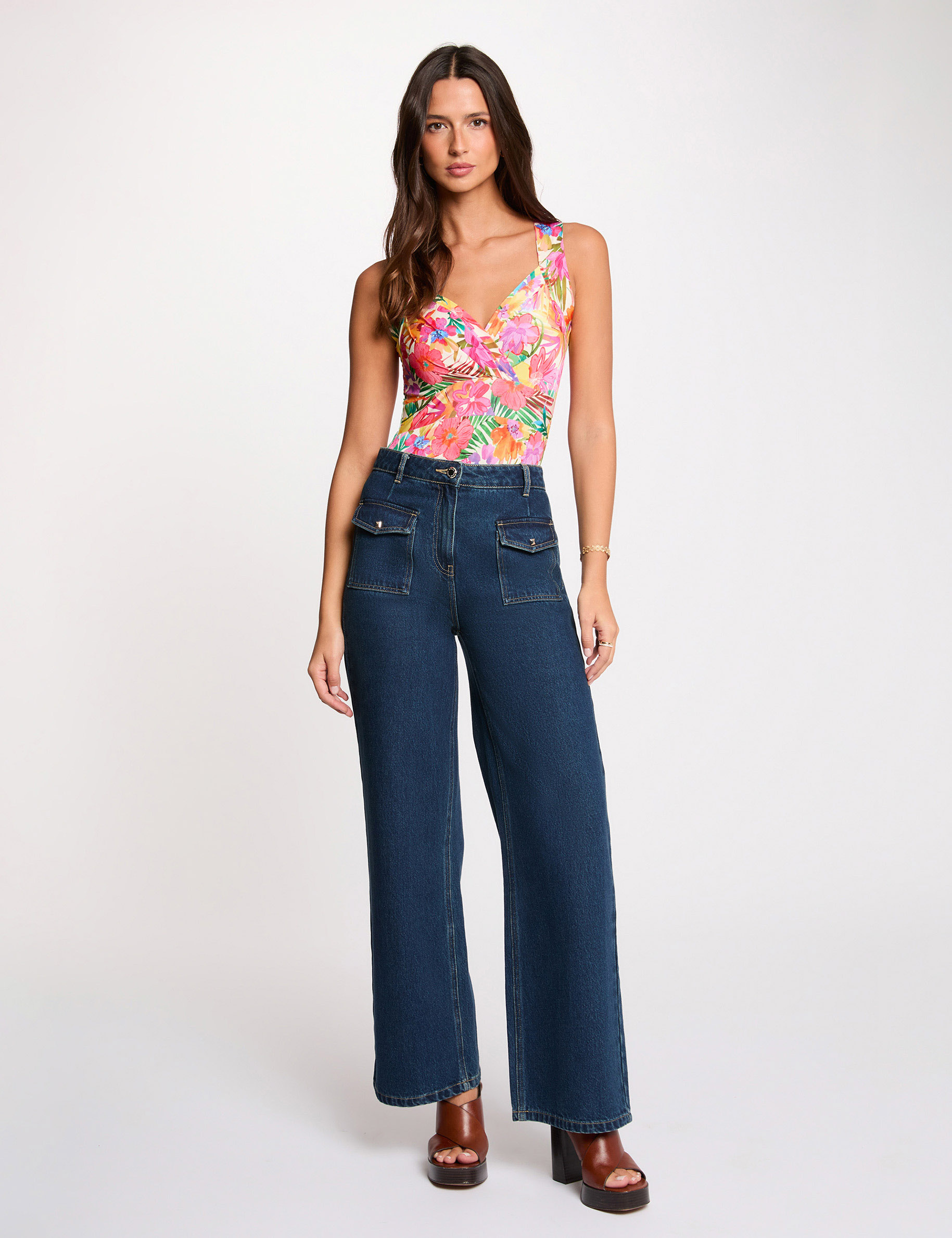 Getailleerd T-shirt met hartvormige hals meerkleurig vrouw