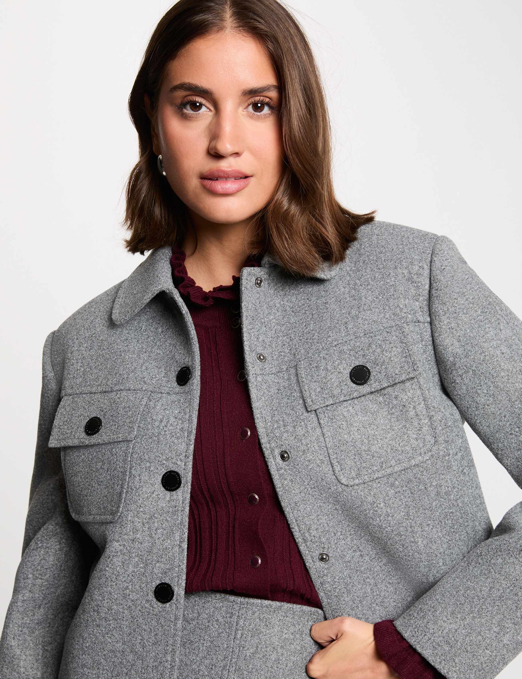 Veste ajust&eacute;e gris moyen femme