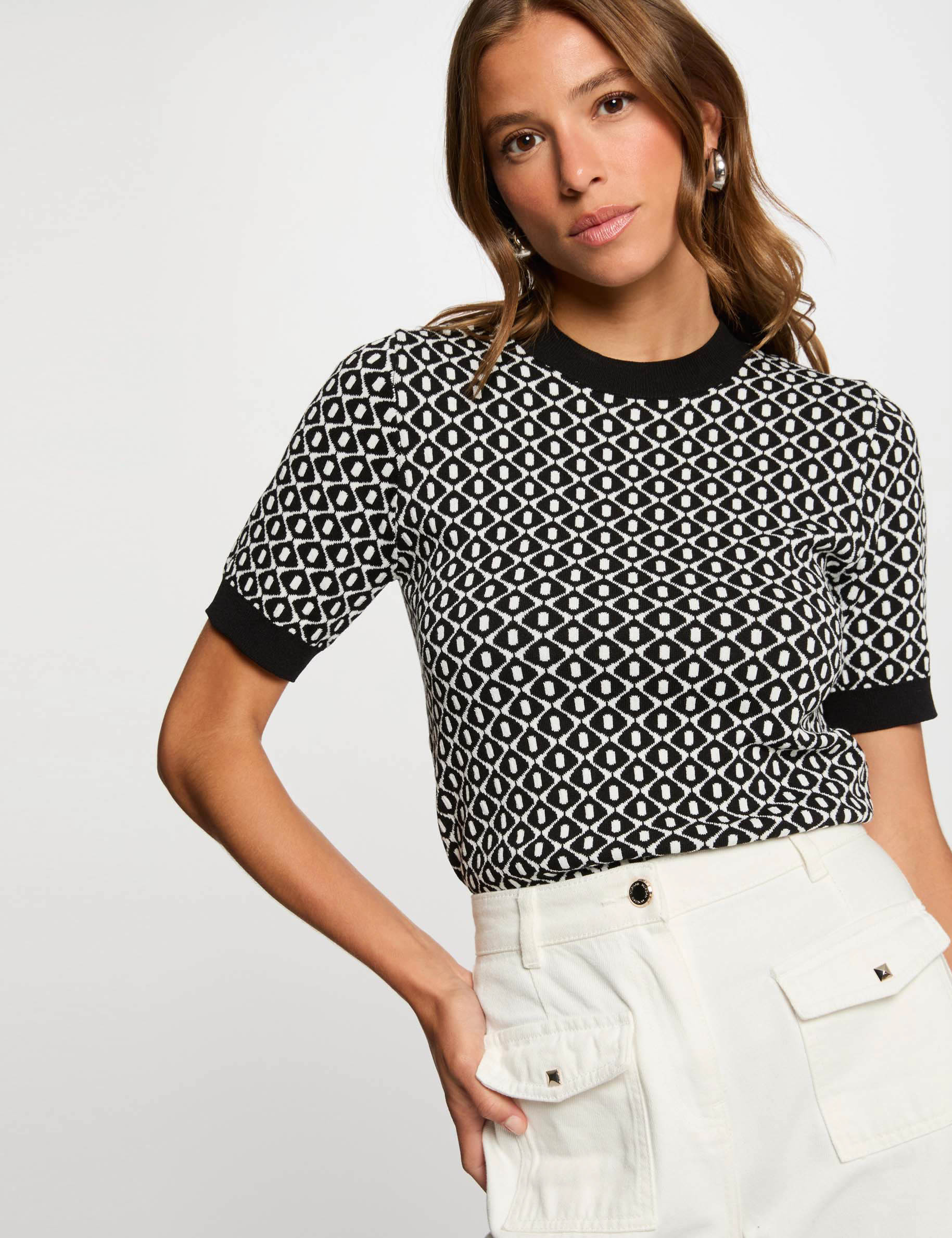 pull col rond imprime noir femme Pull col rond imprimé noir femme