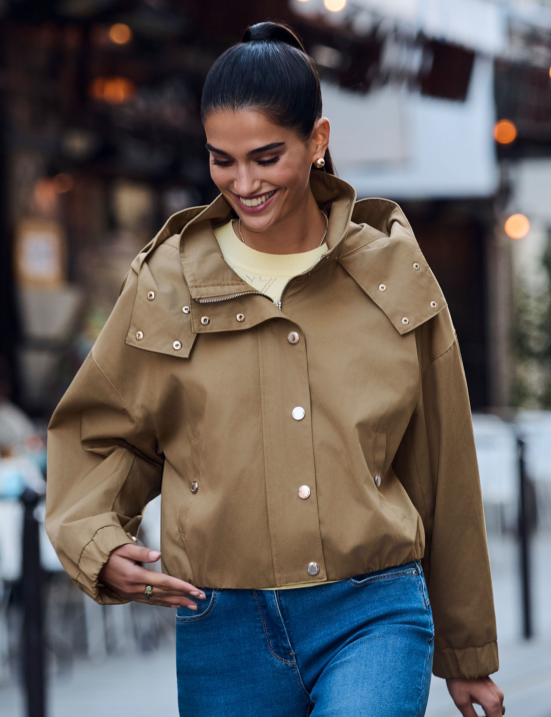 Blouson court col montant camel femme