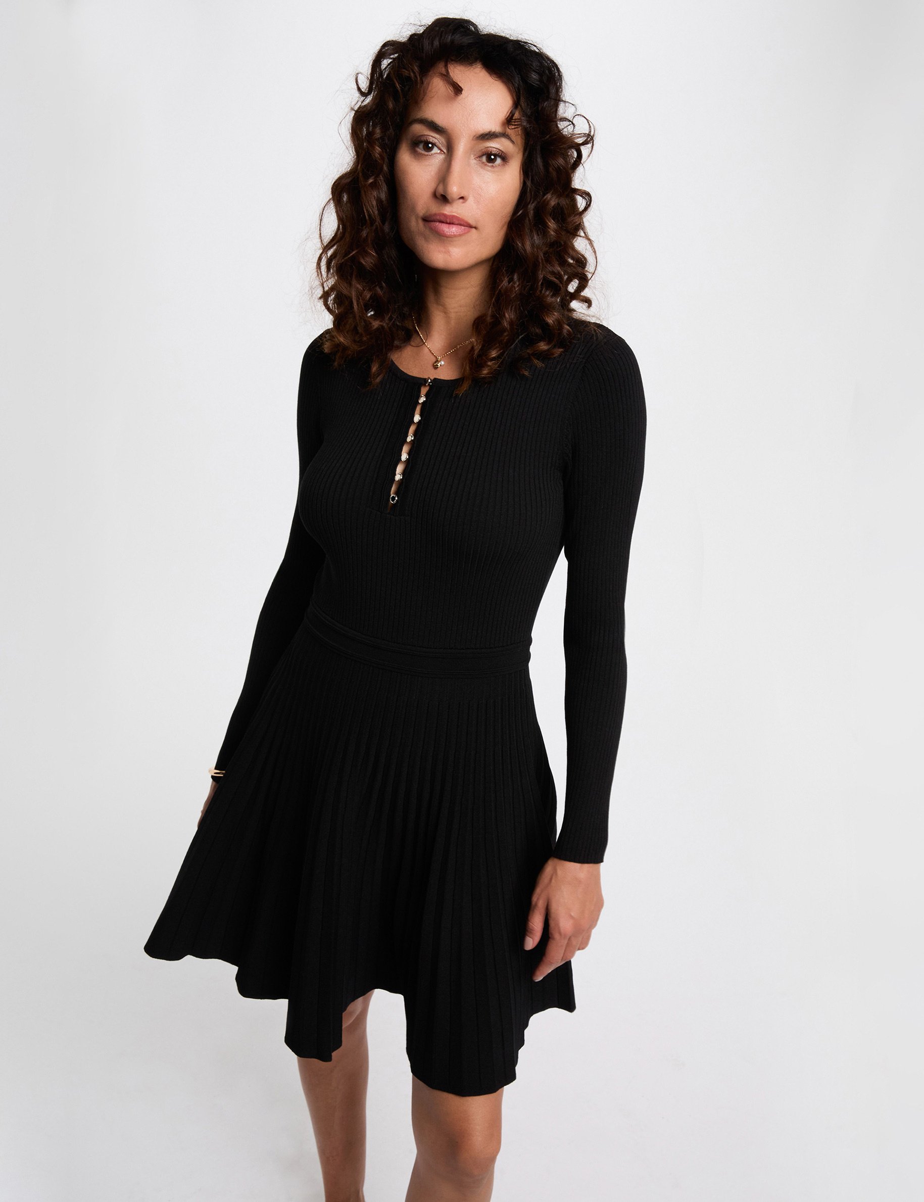 Robe tricot col rond noir femme