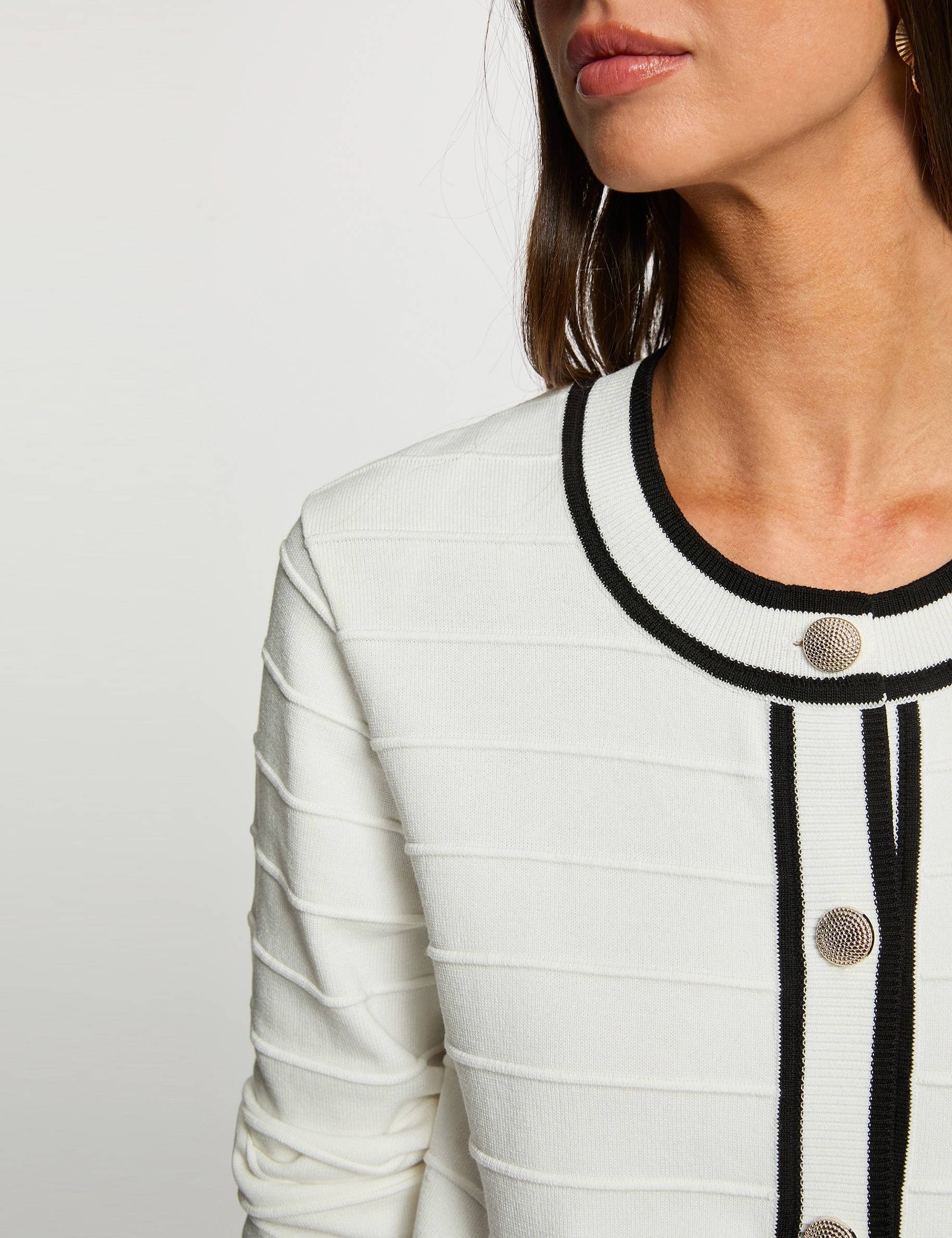 Gilet ajust&eacute; col rond blanc femme