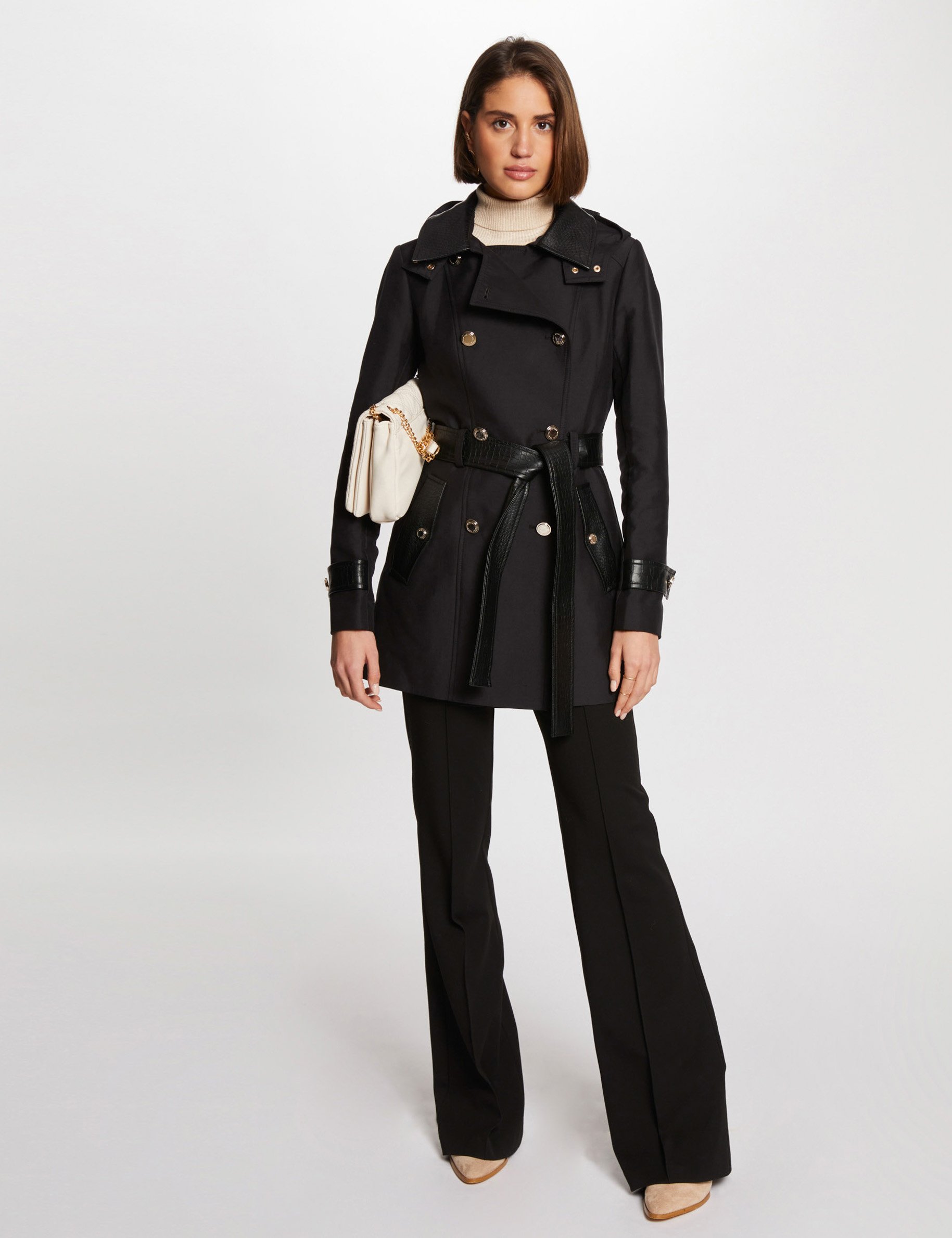 trenchcoat details kunstleer zwart vrouw Trenchcoat details kunstleer zwart vrouw