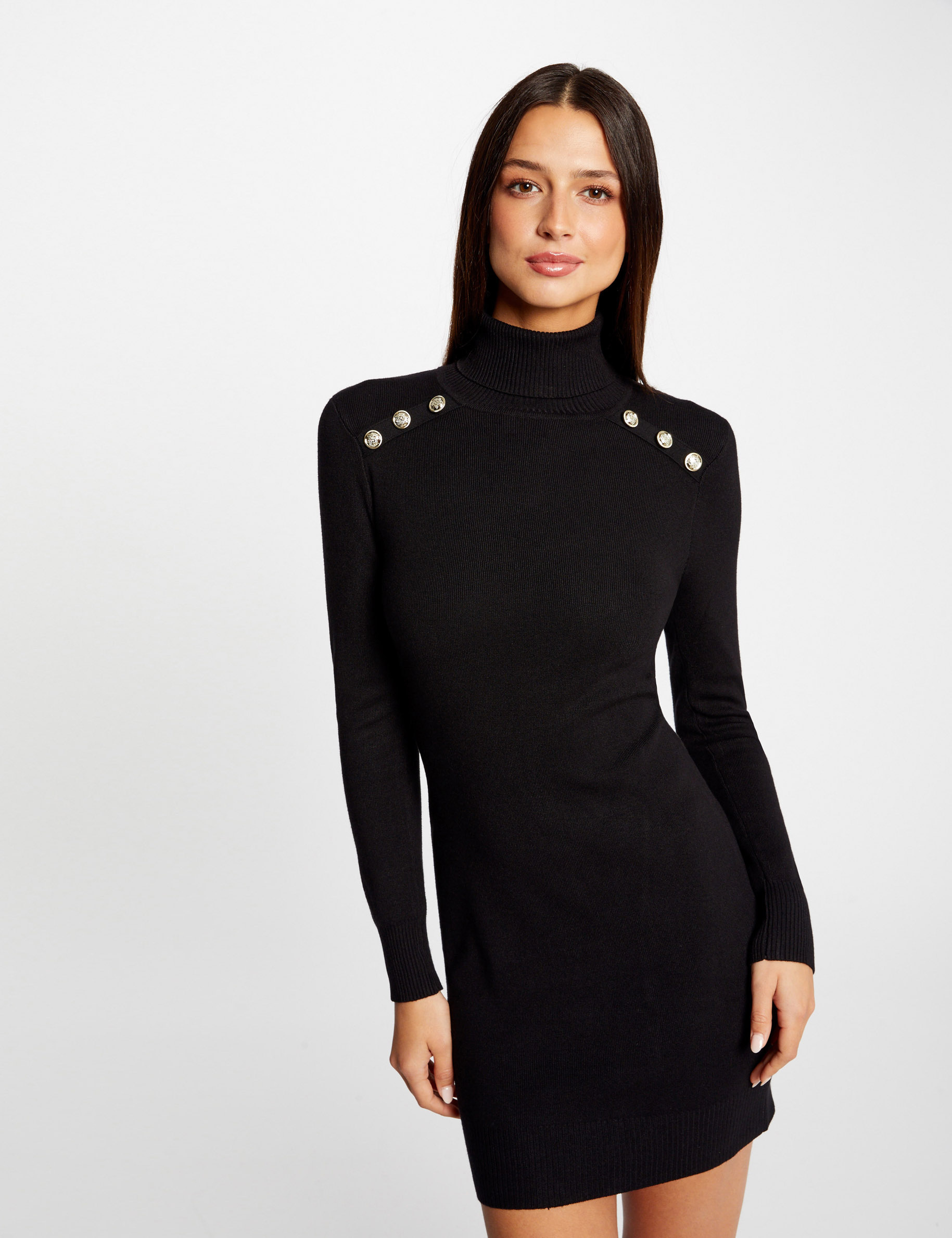 Robe pull ajust&eacute;e col roul&eacute; et boutons noir femme